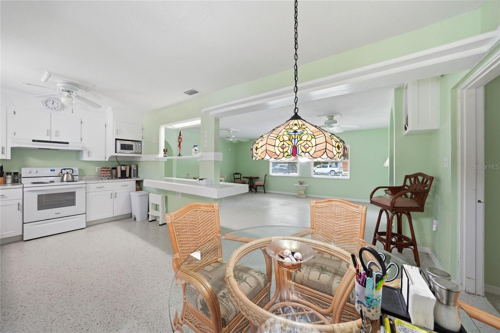 Image 15 of 48 For 23040 Central Avenue