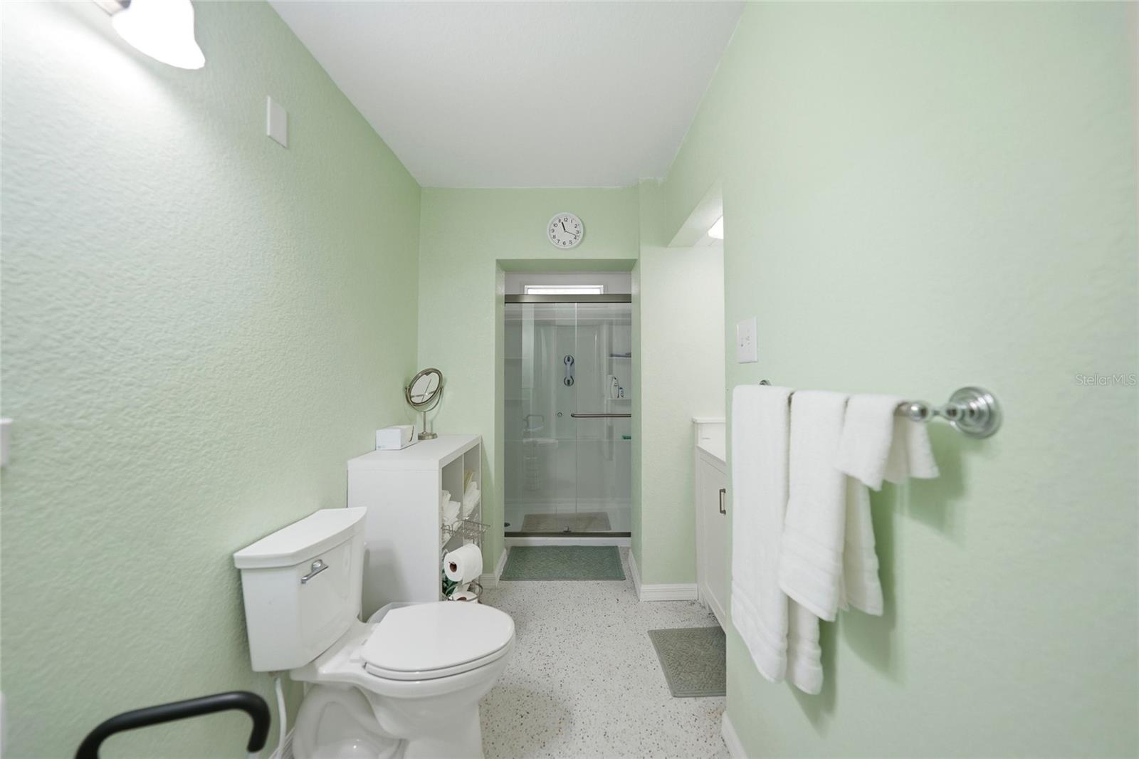 Image 22 of 48 For 23040 Central Avenue