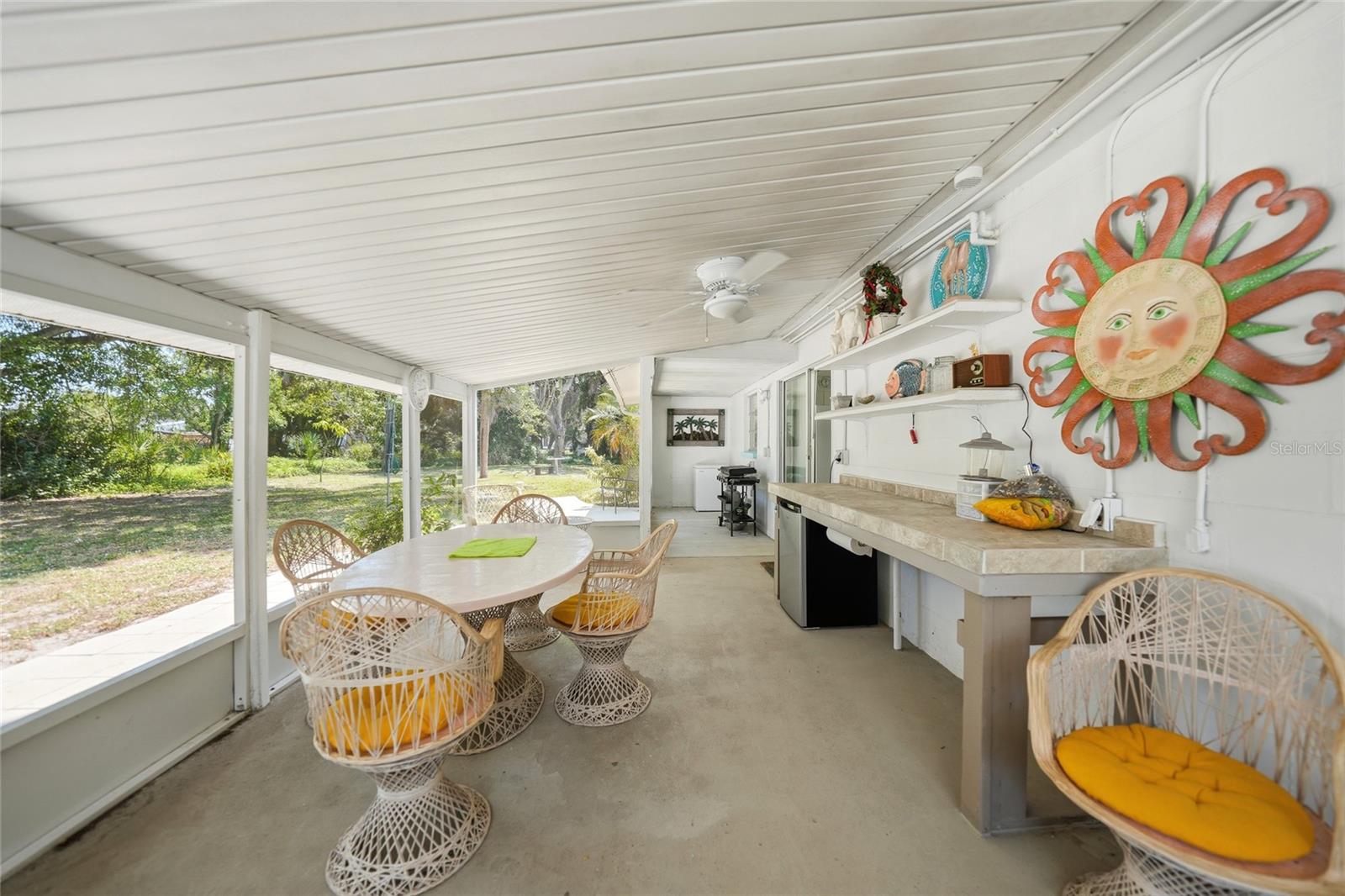 Image 33 of 48 For 23040 Central Avenue