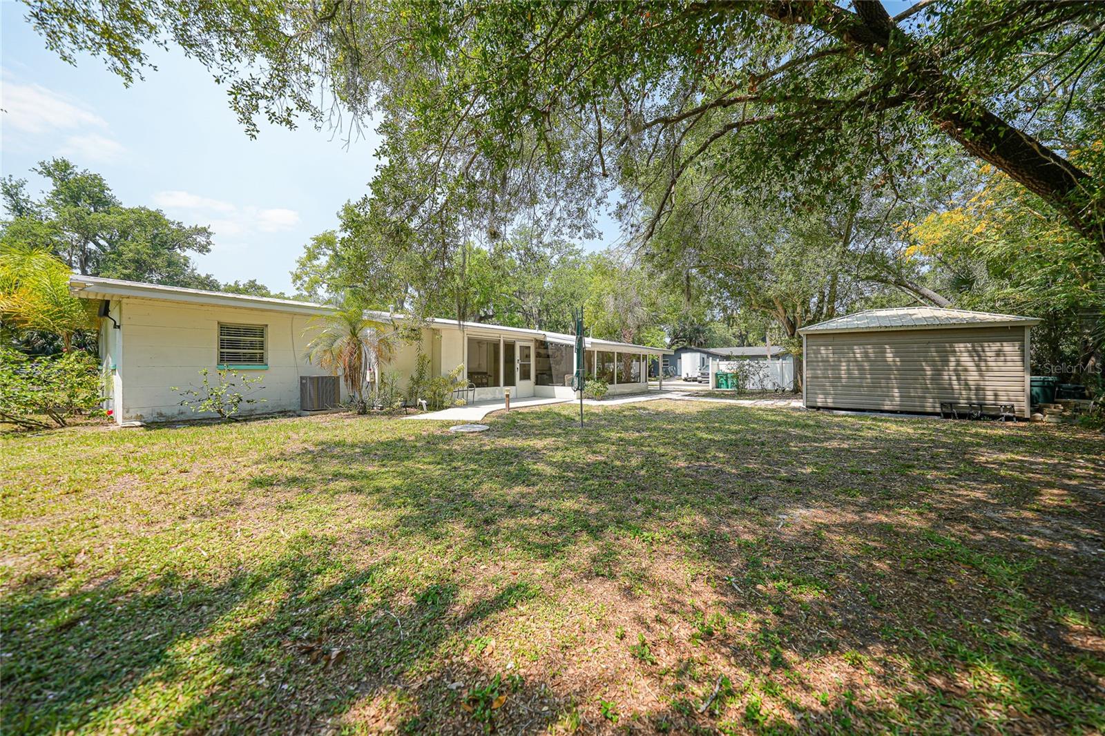 Image 40 of 48 For 23040 Central Avenue