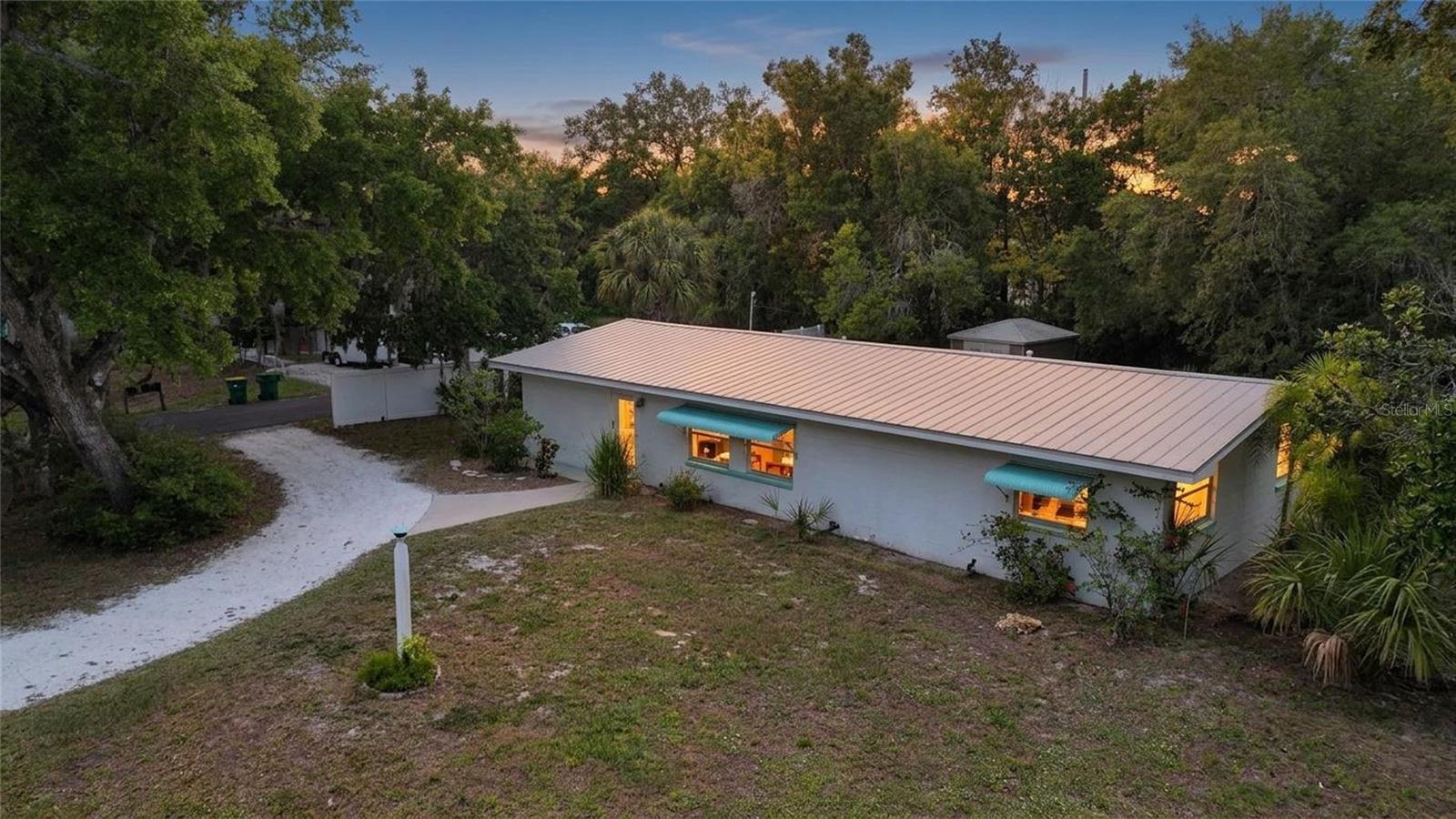 Image 43 of 48 For 23040 Central Avenue