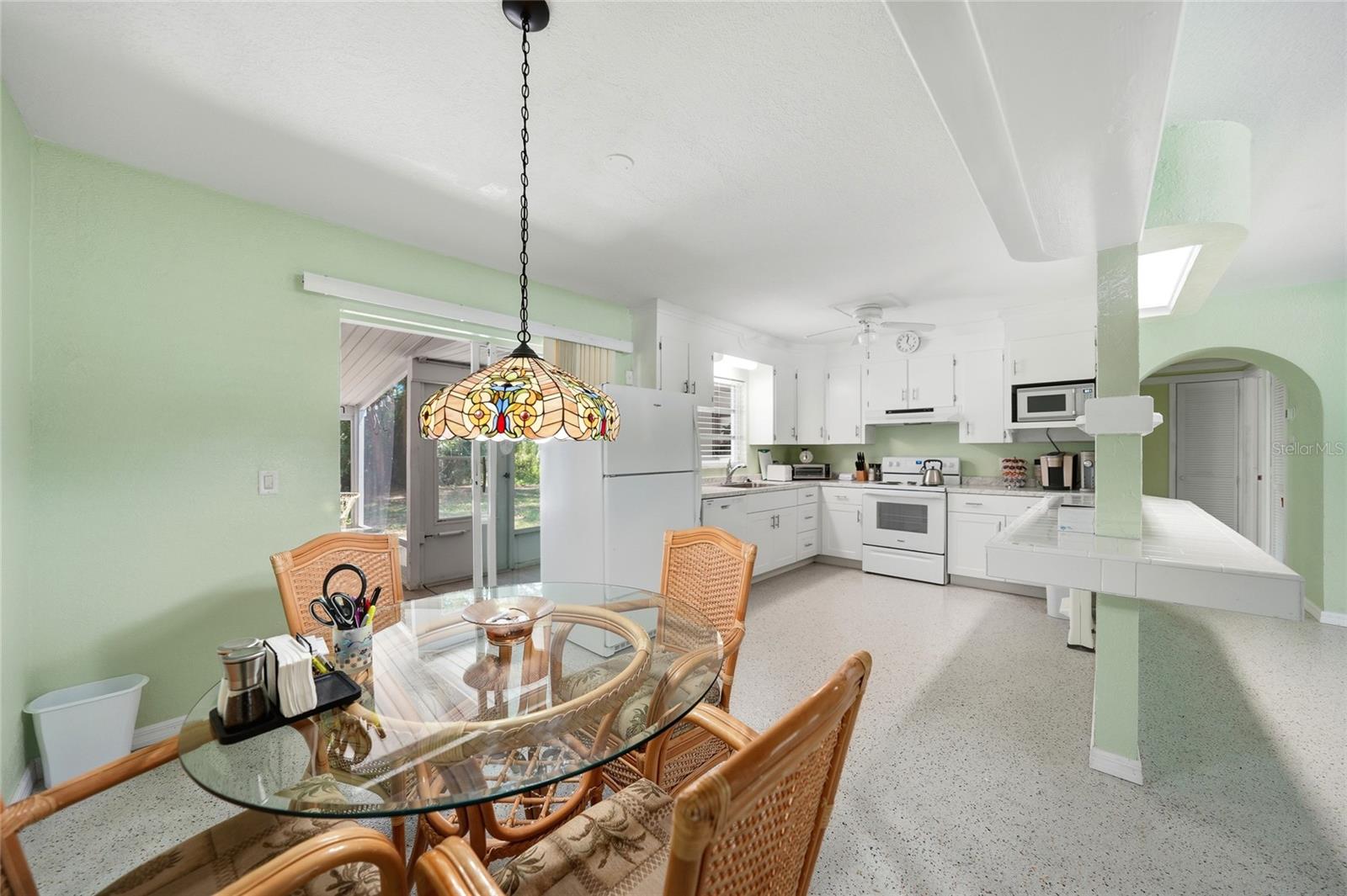 Image 8 of 48 For 23040 Central Avenue