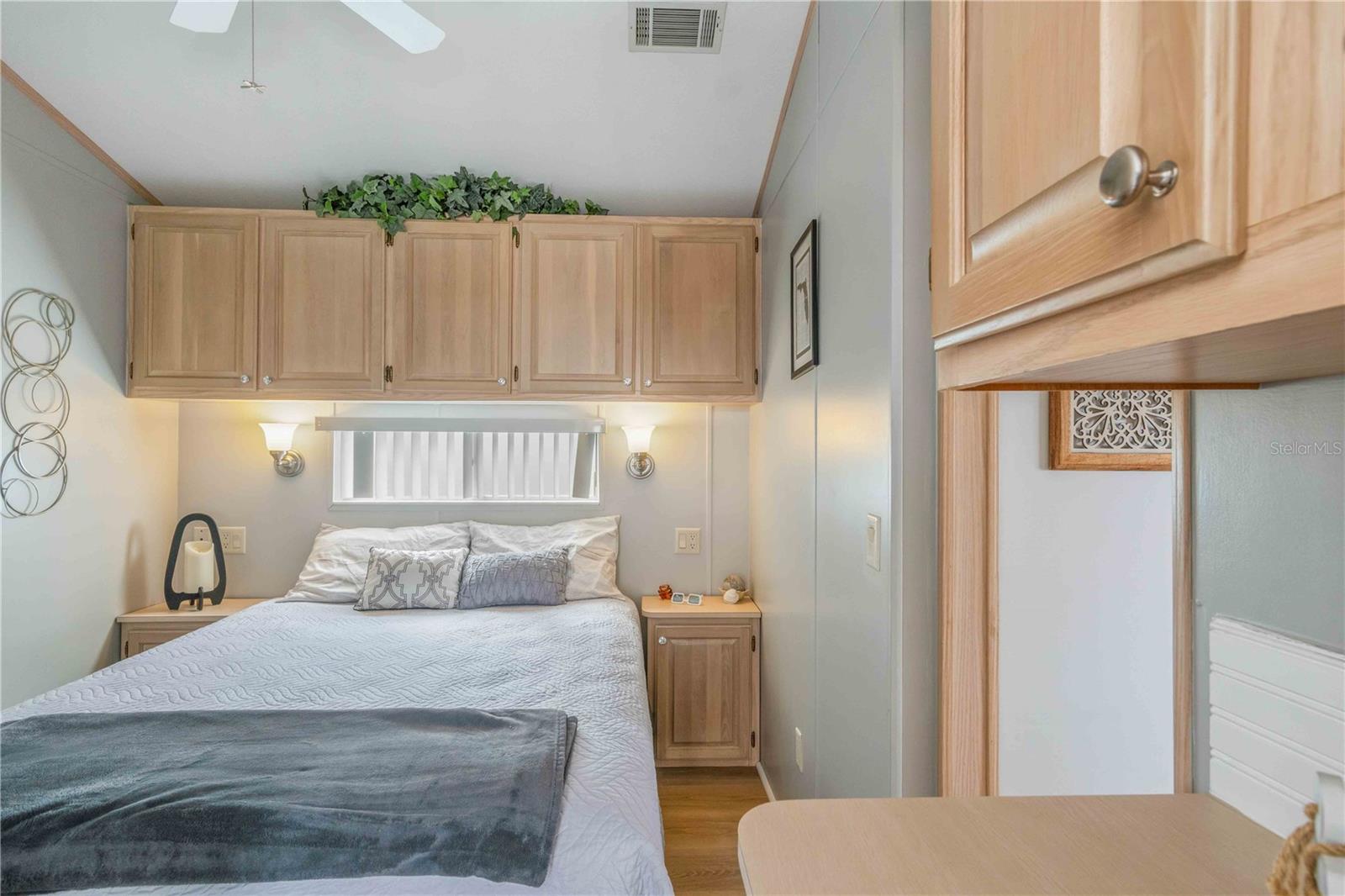 Image 21 of 28 For 1475 Flamingo Drive 195