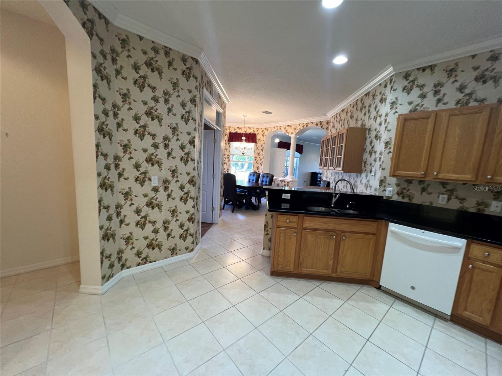 Image 11 of 35 For 4665 Whispering Oaks Drive