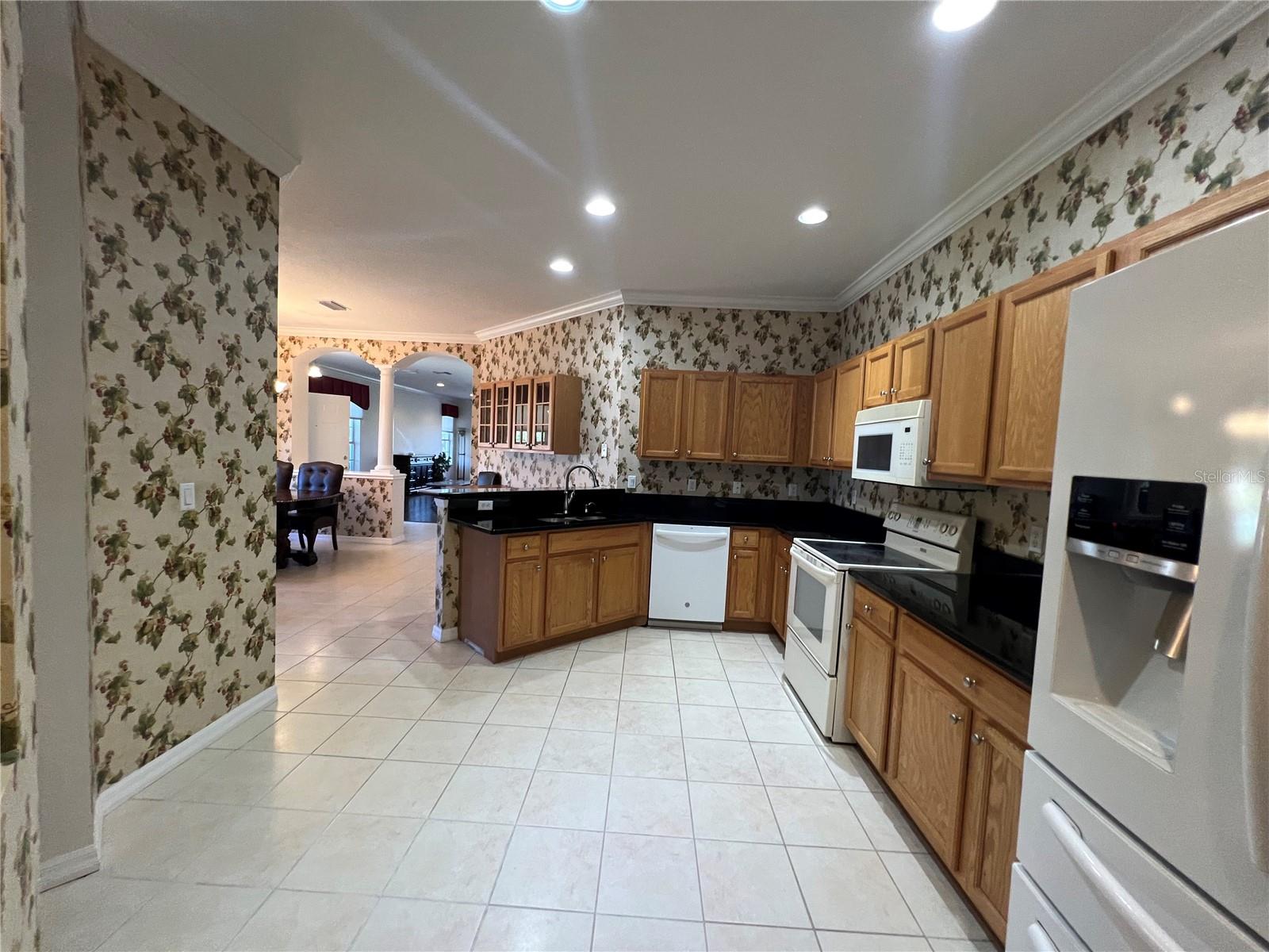 Image 12 of 35 For 4665 Whispering Oaks Drive