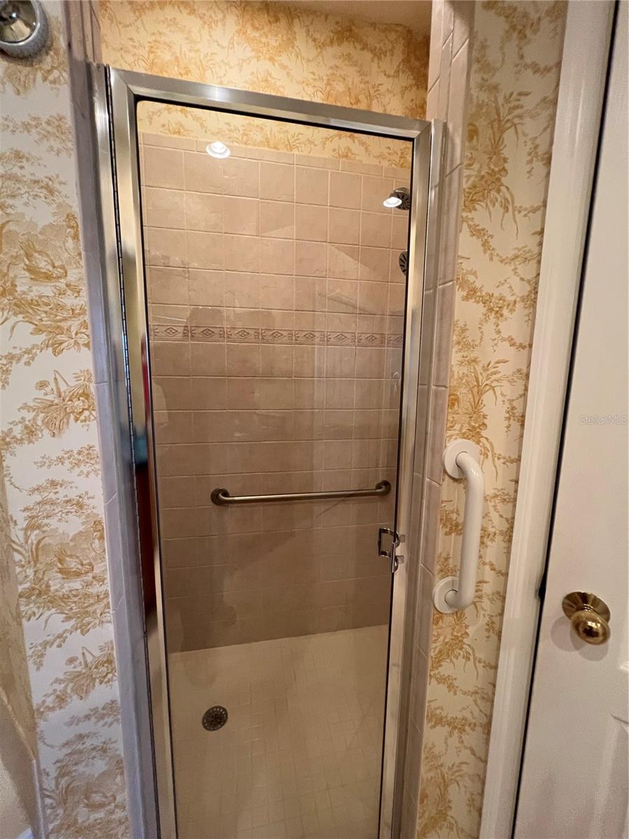 Image 27 of 35 For 4665 Whispering Oaks Drive