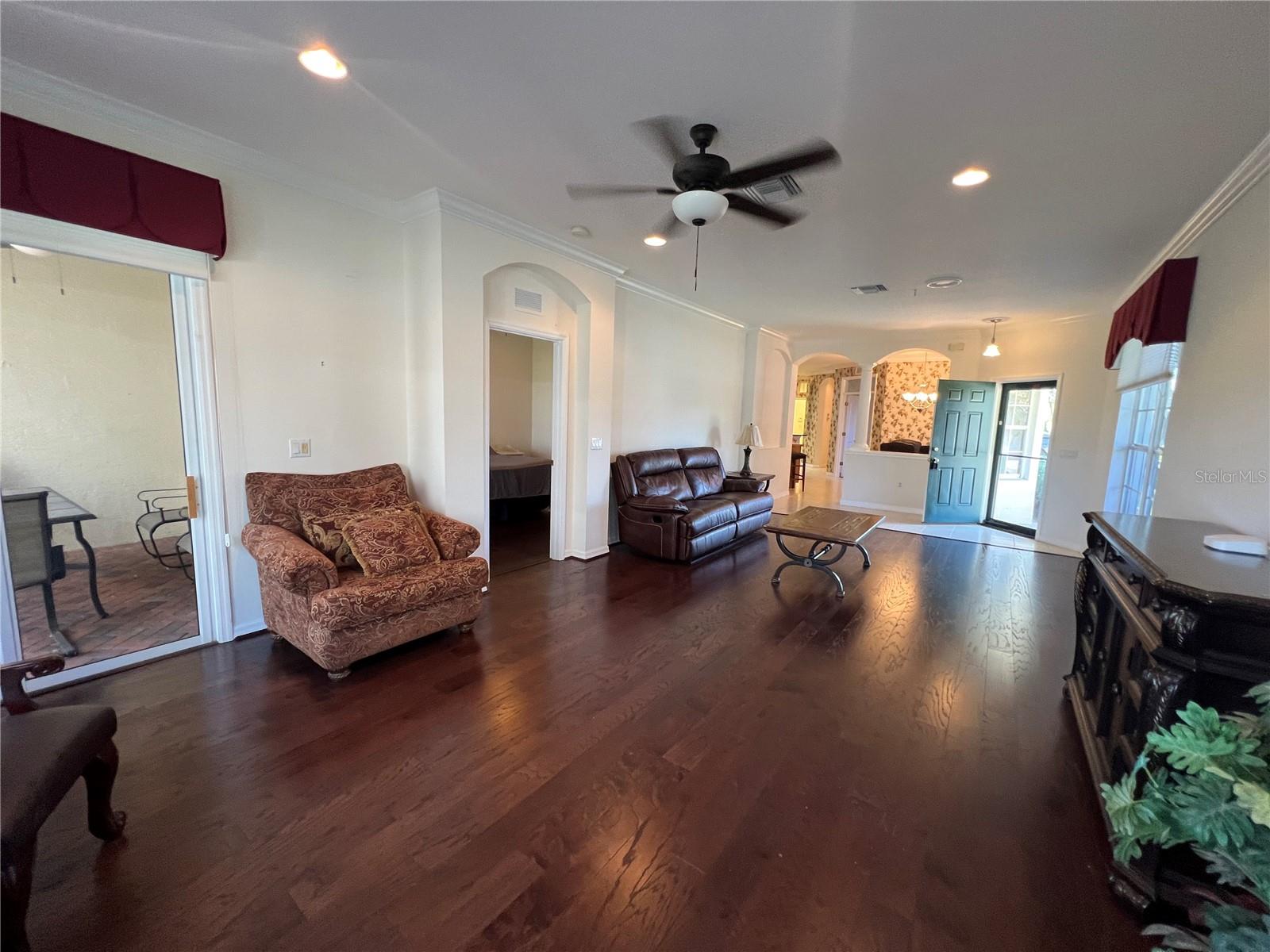 Image 4 of 35 For 4665 Whispering Oaks Drive