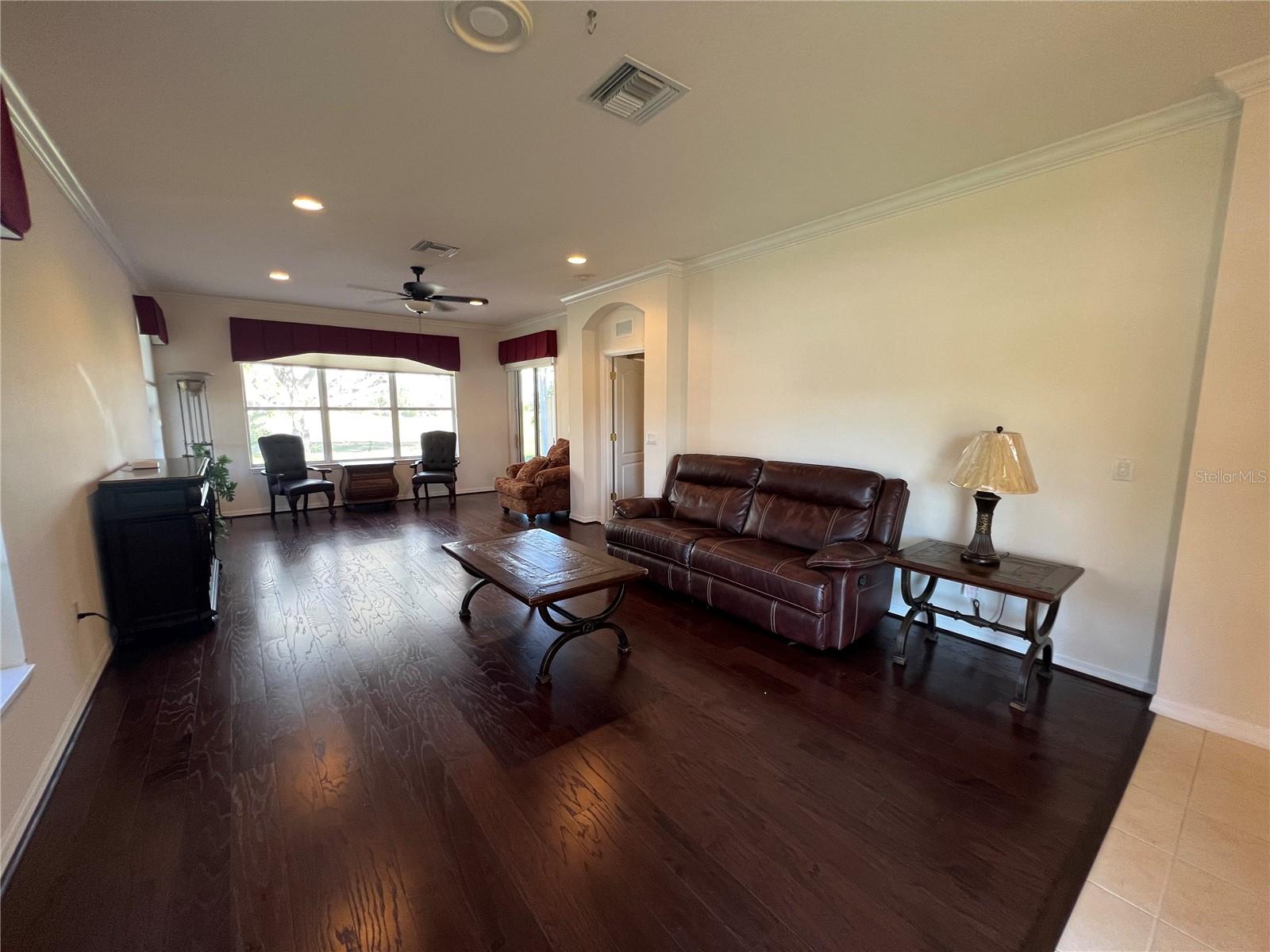 Image 5 of 35 For 4665 Whispering Oaks Drive