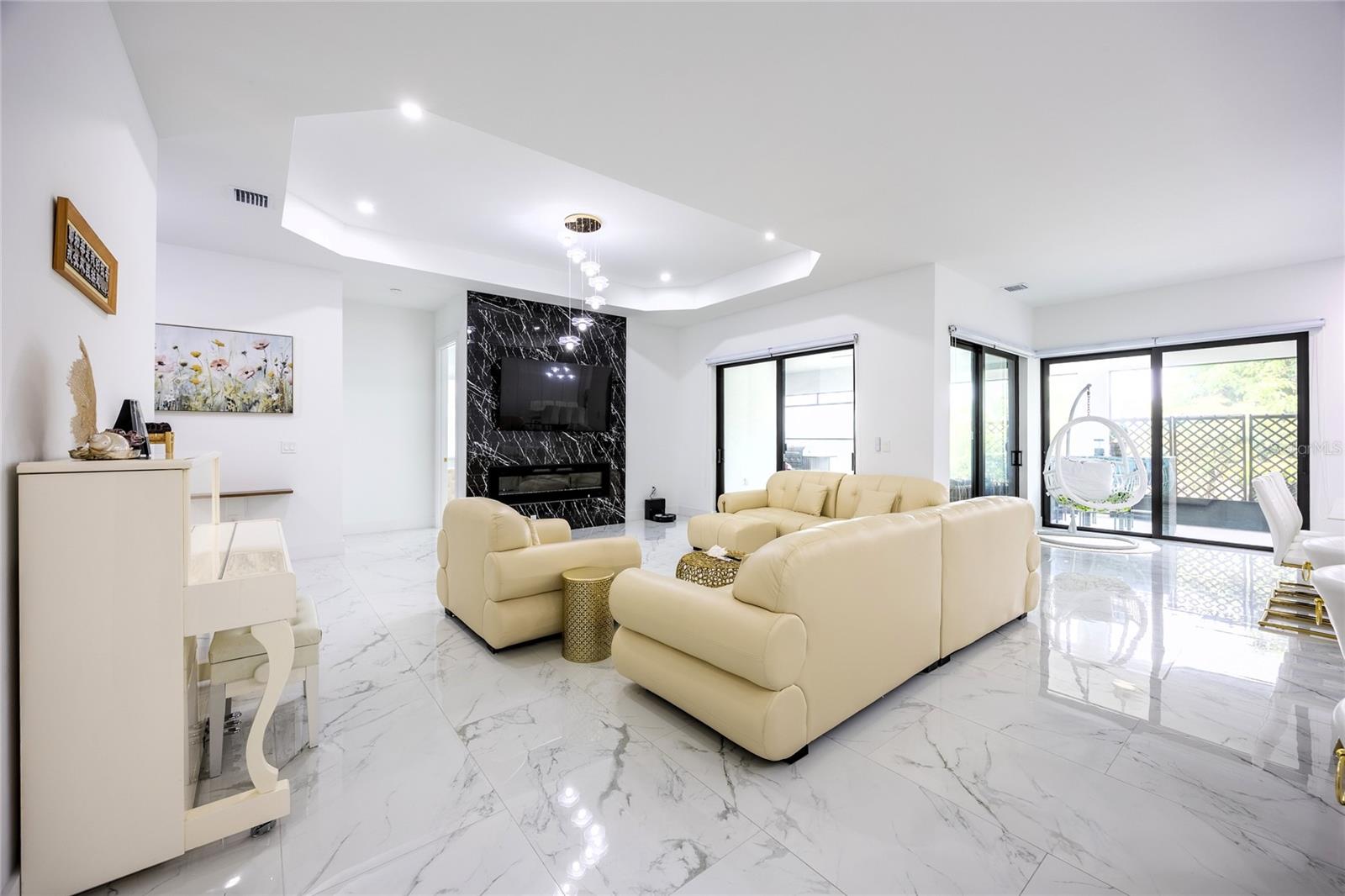 Image 10 of 81 For 4301 10th Street W