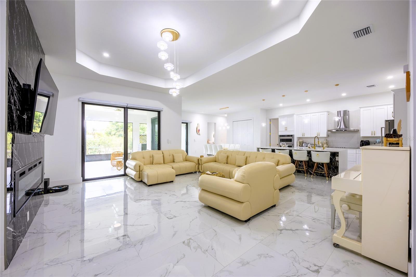 Image 13 of 81 For 4301 10th Street W