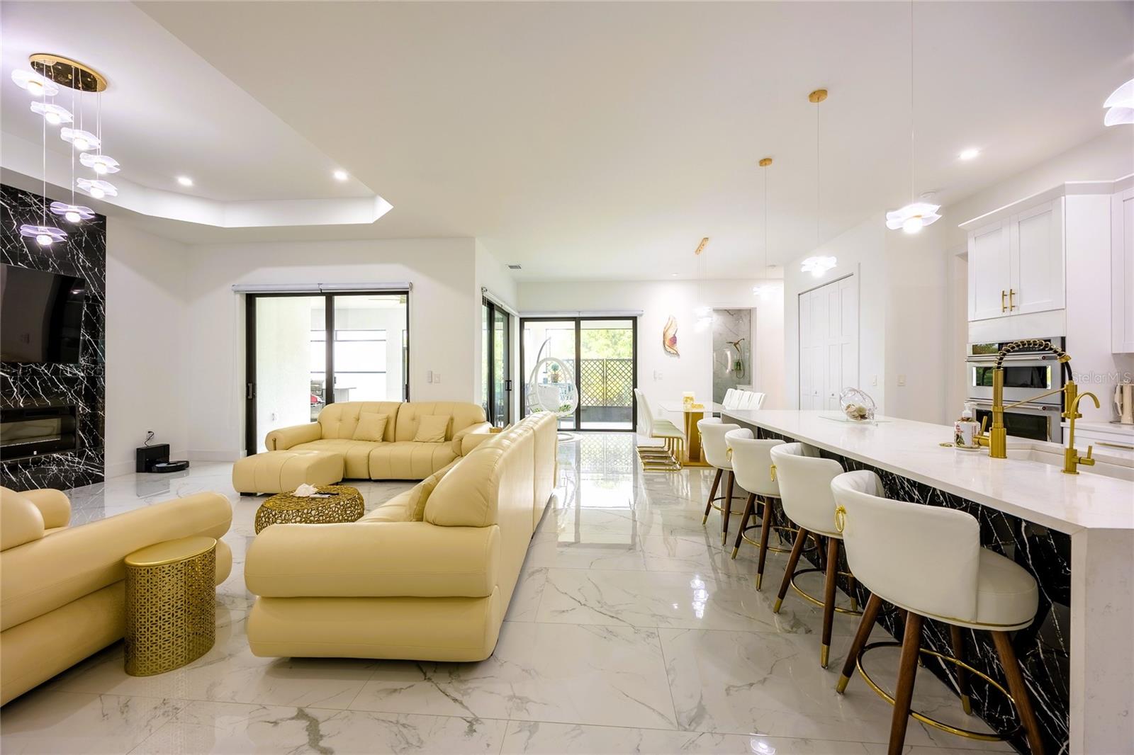 Image 15 of 81 For 4301 10th Street W