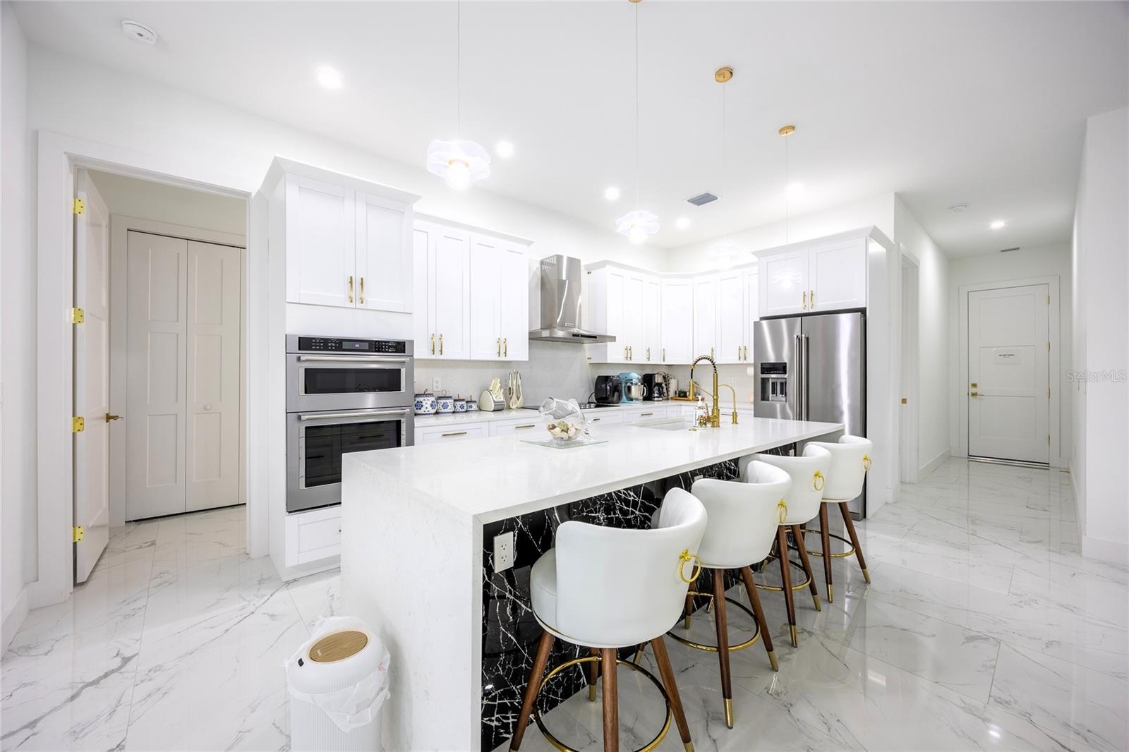 Image 17 of 81 For 4301 10th Street W