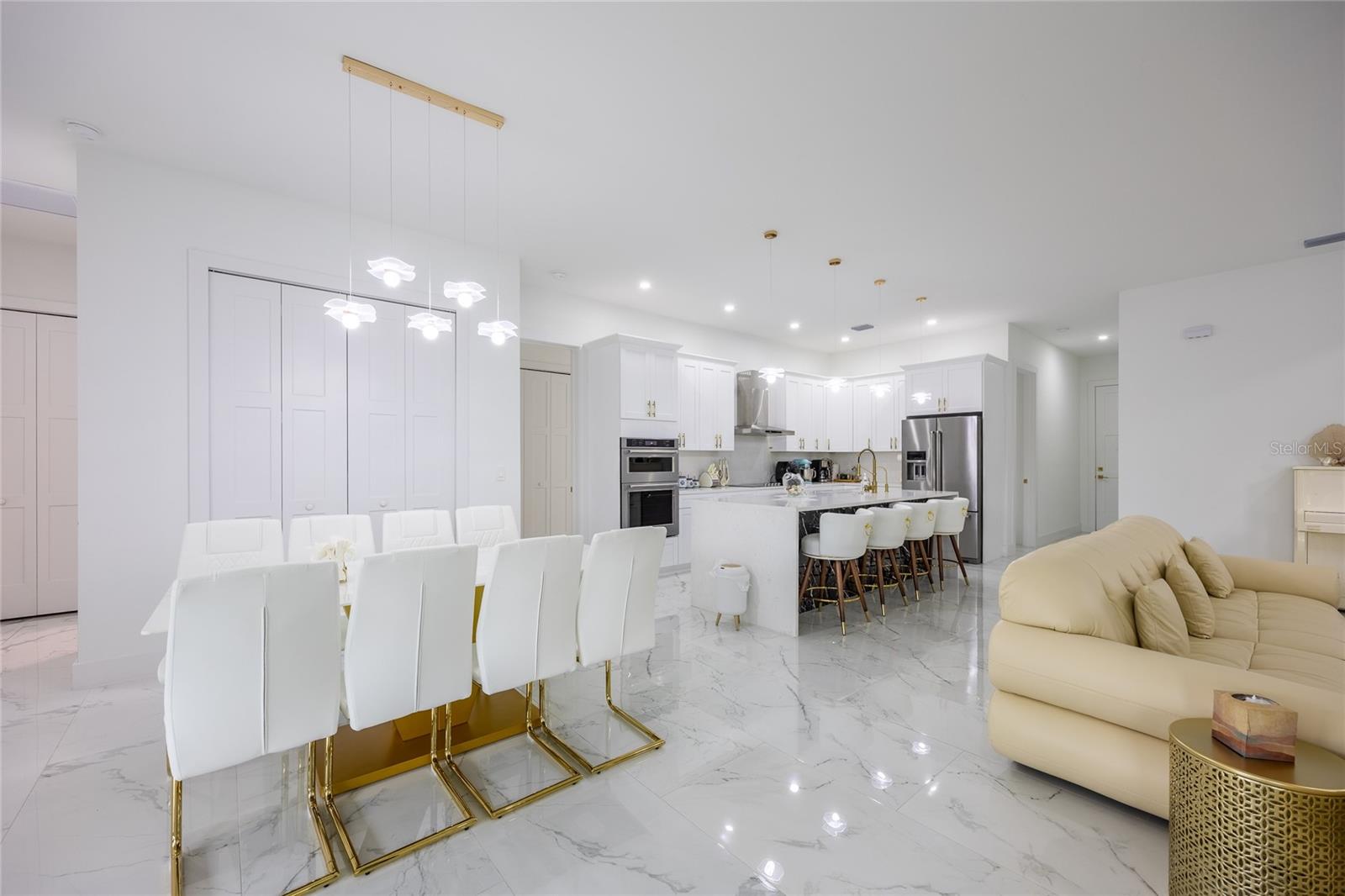 Image 24 of 81 For 4301 10th Street W