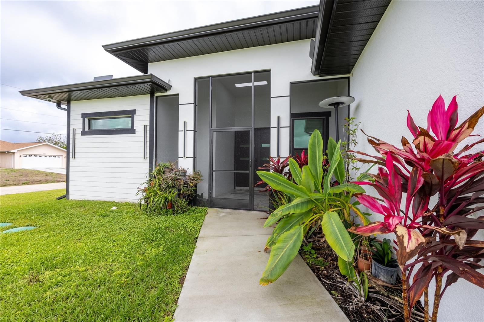 Image 3 of 81 For 4301 10th Street W