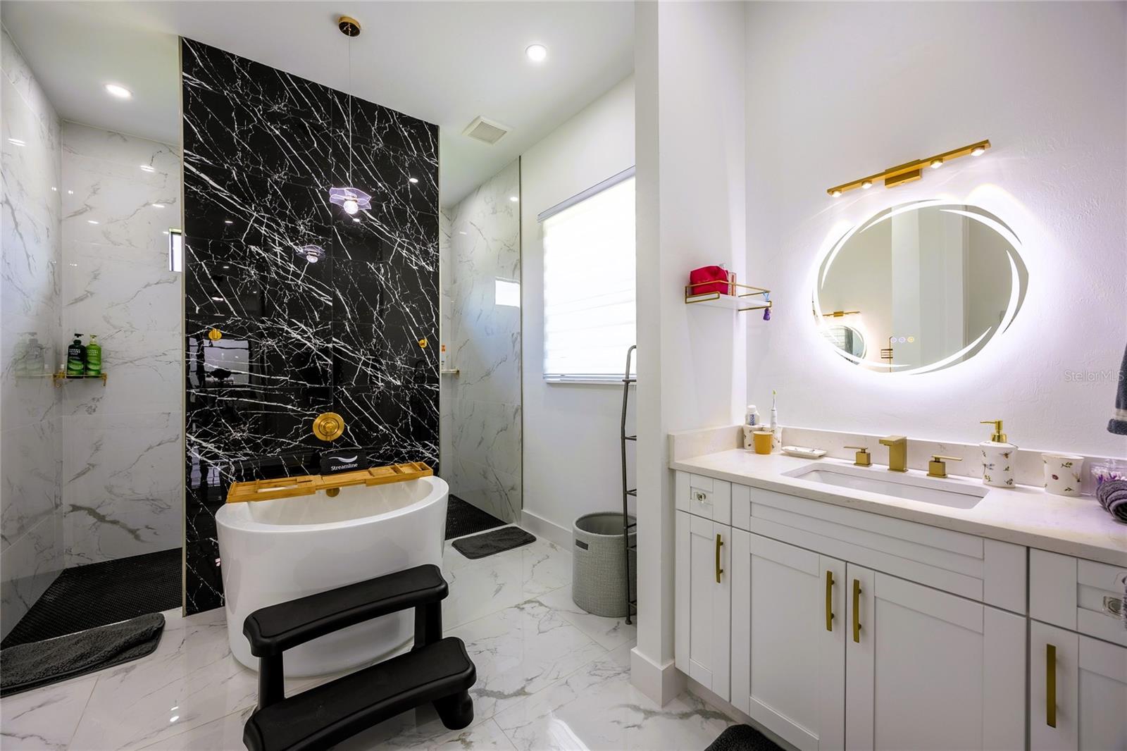 Image 37 of 81 For 4301 10th Street W