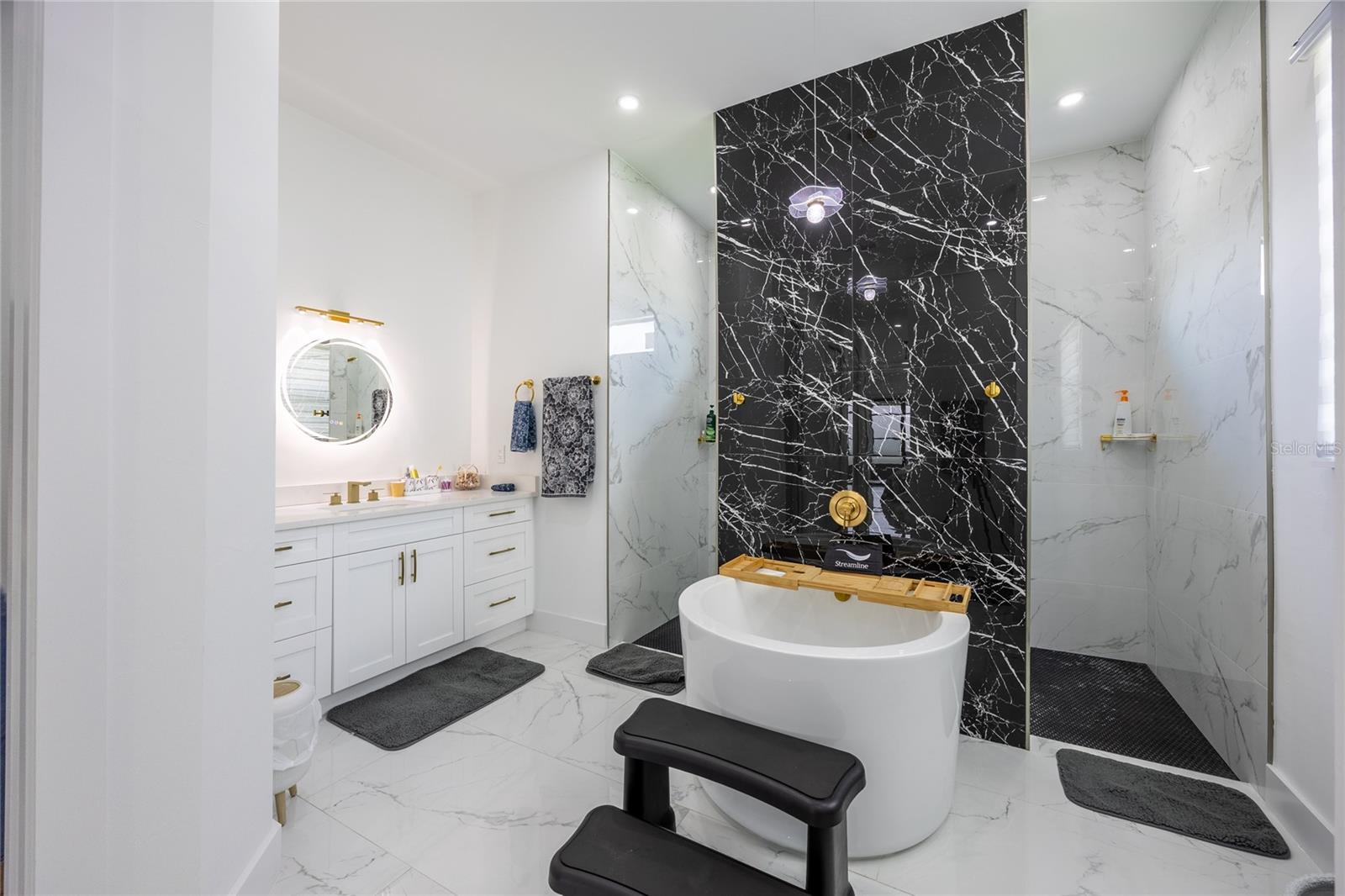 Image 38 of 81 For 4301 10th Street W