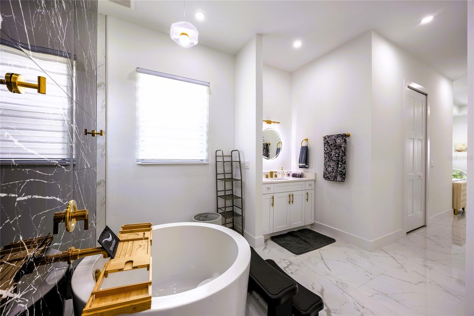 Image 40 of 81 For 4301 10th Street W