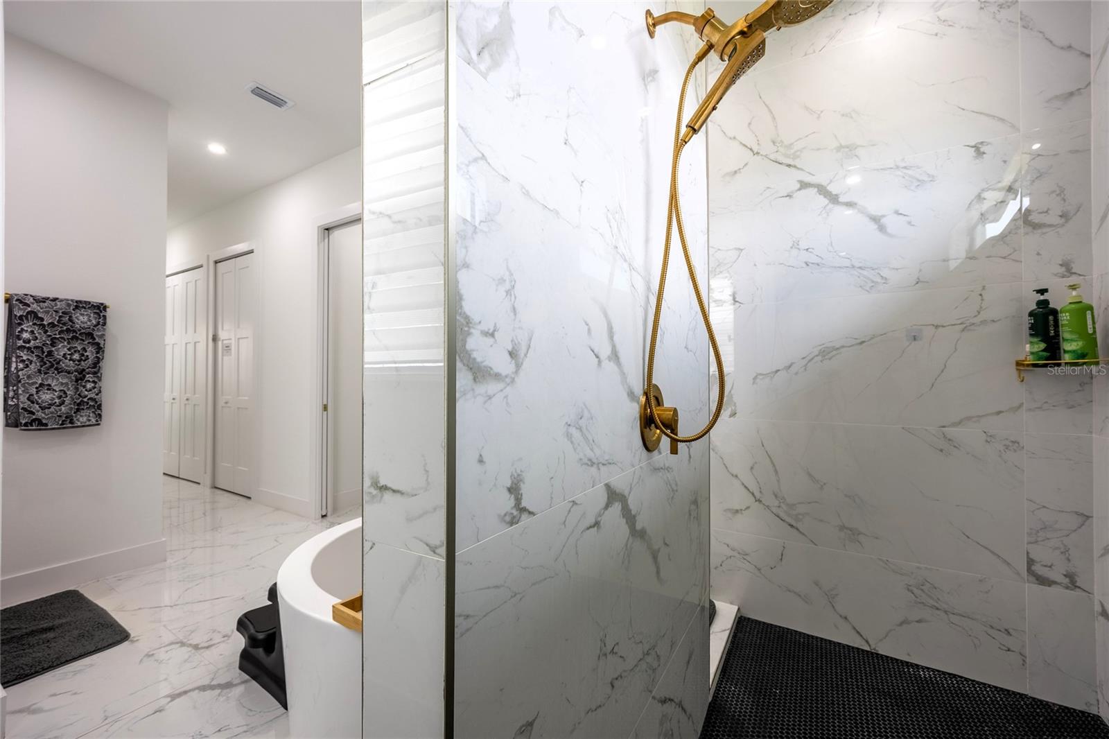 Image 41 of 81 For 4301 10th Street W