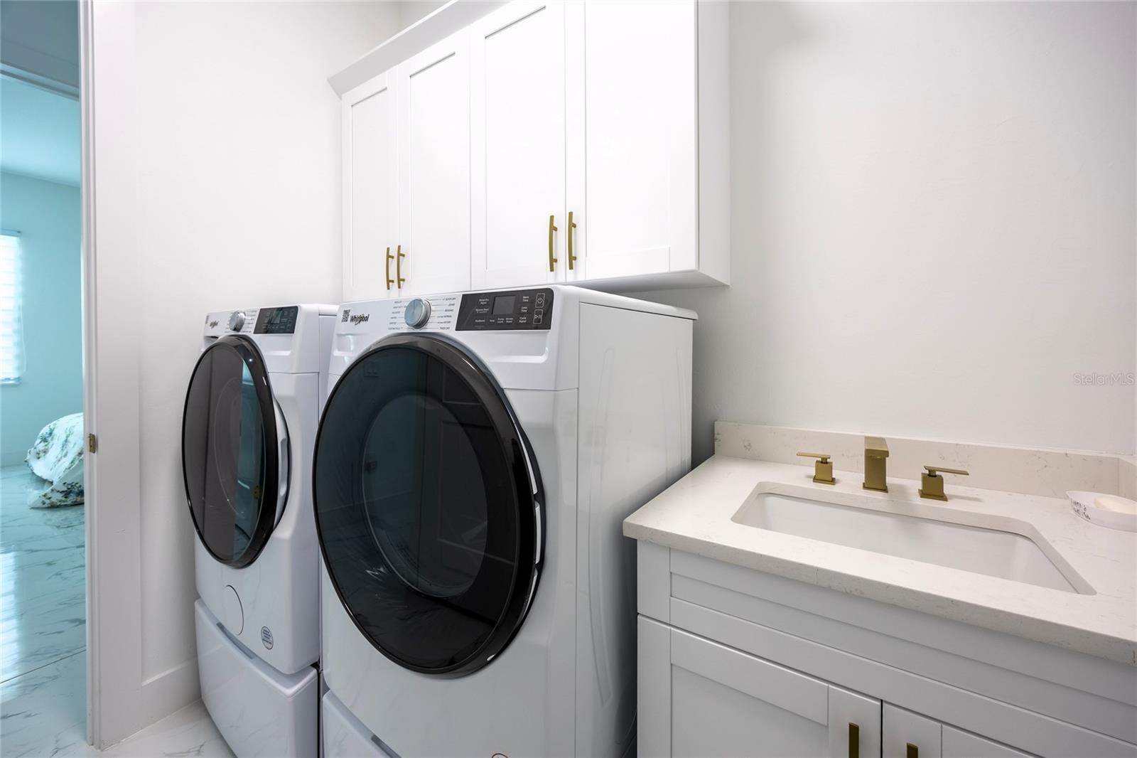 Image 53 of 81 For 4301 10th Street W