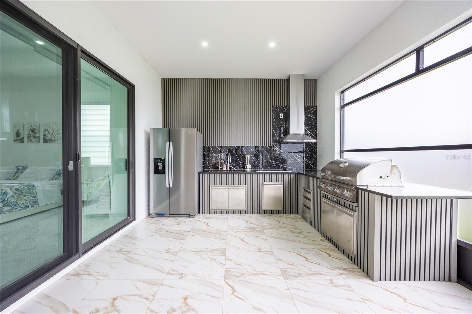 Image 54 of 81 For 4301 10th Street W