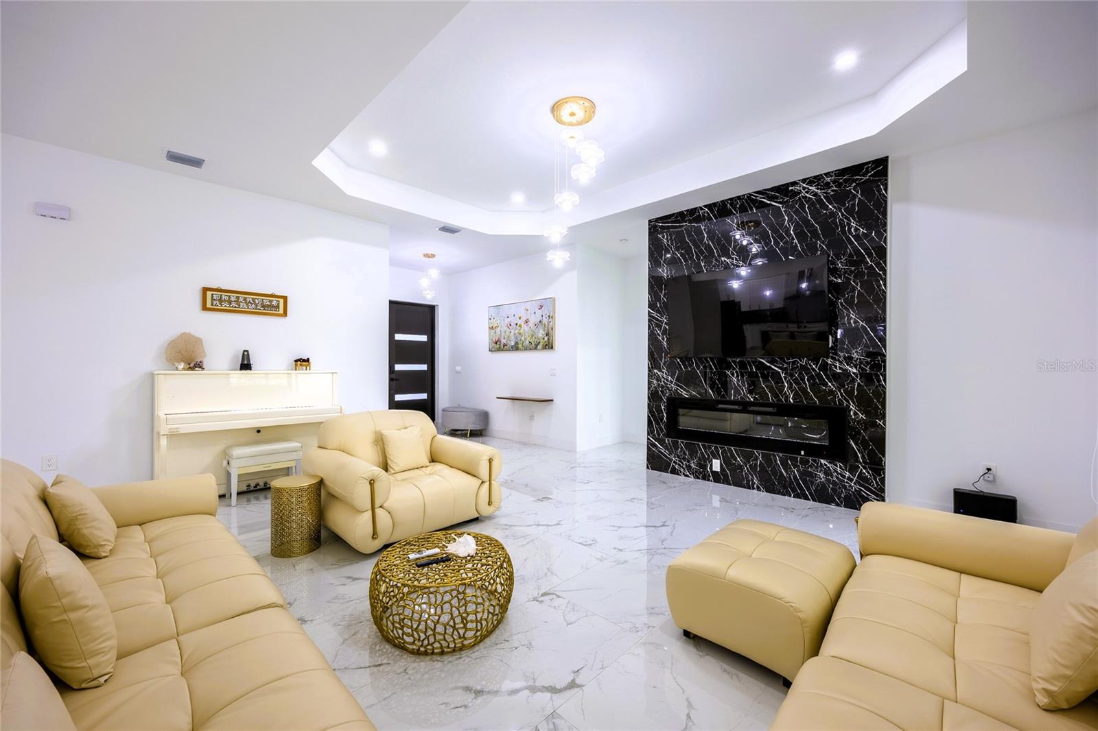 Image 8 of 81 For 4301 10th Street W