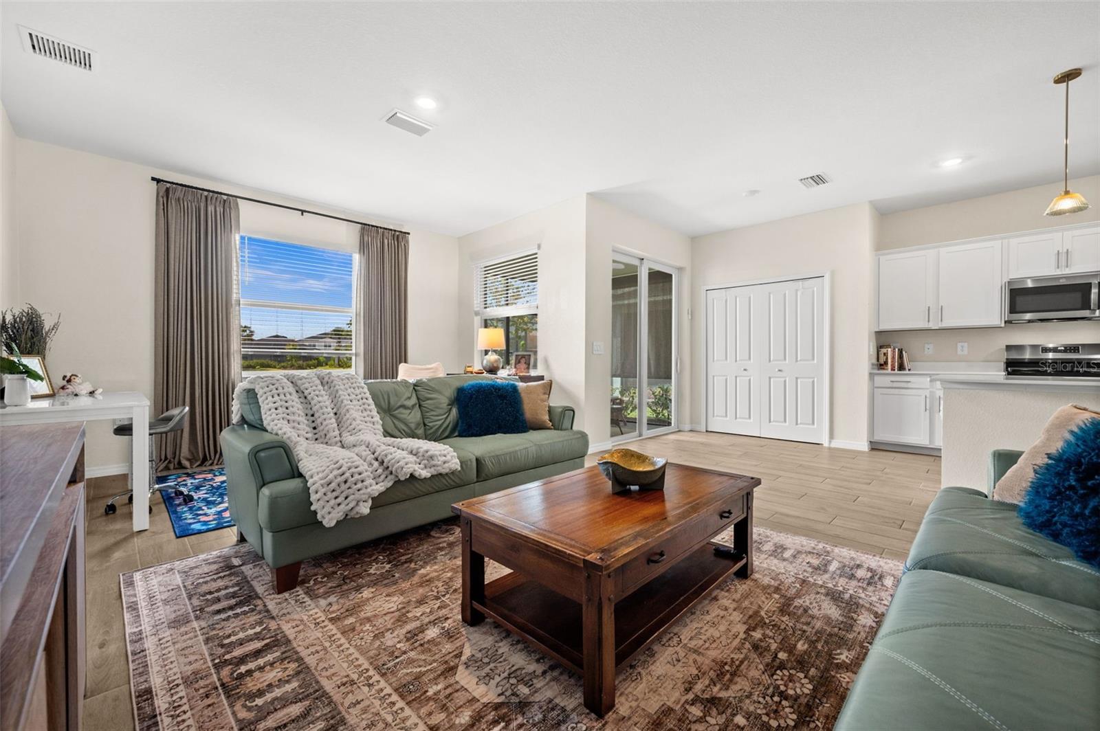 Image 14 of 54 For 15021 Anchorage Road