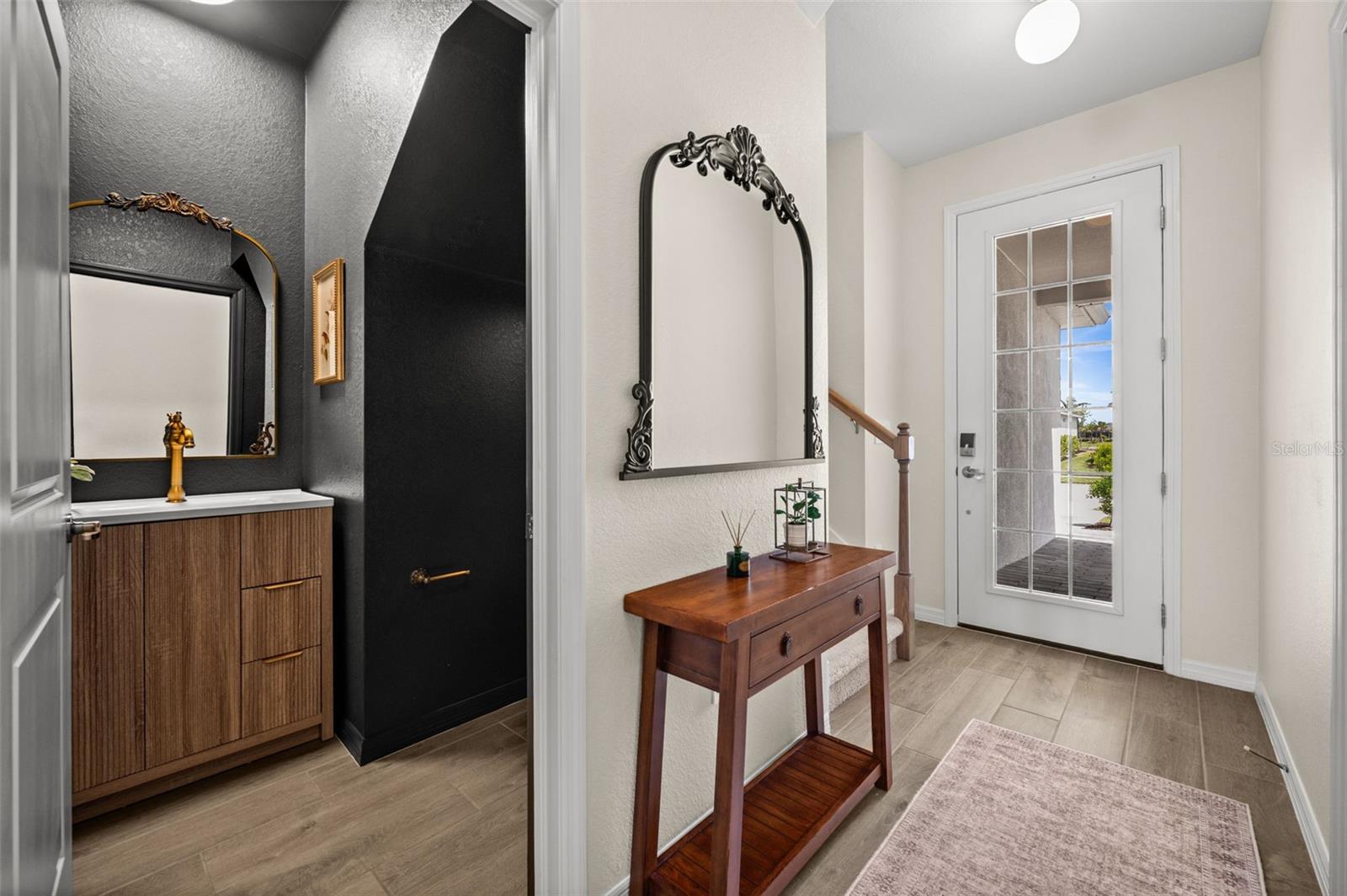 Image 17 of 54 For 15021 Anchorage Road