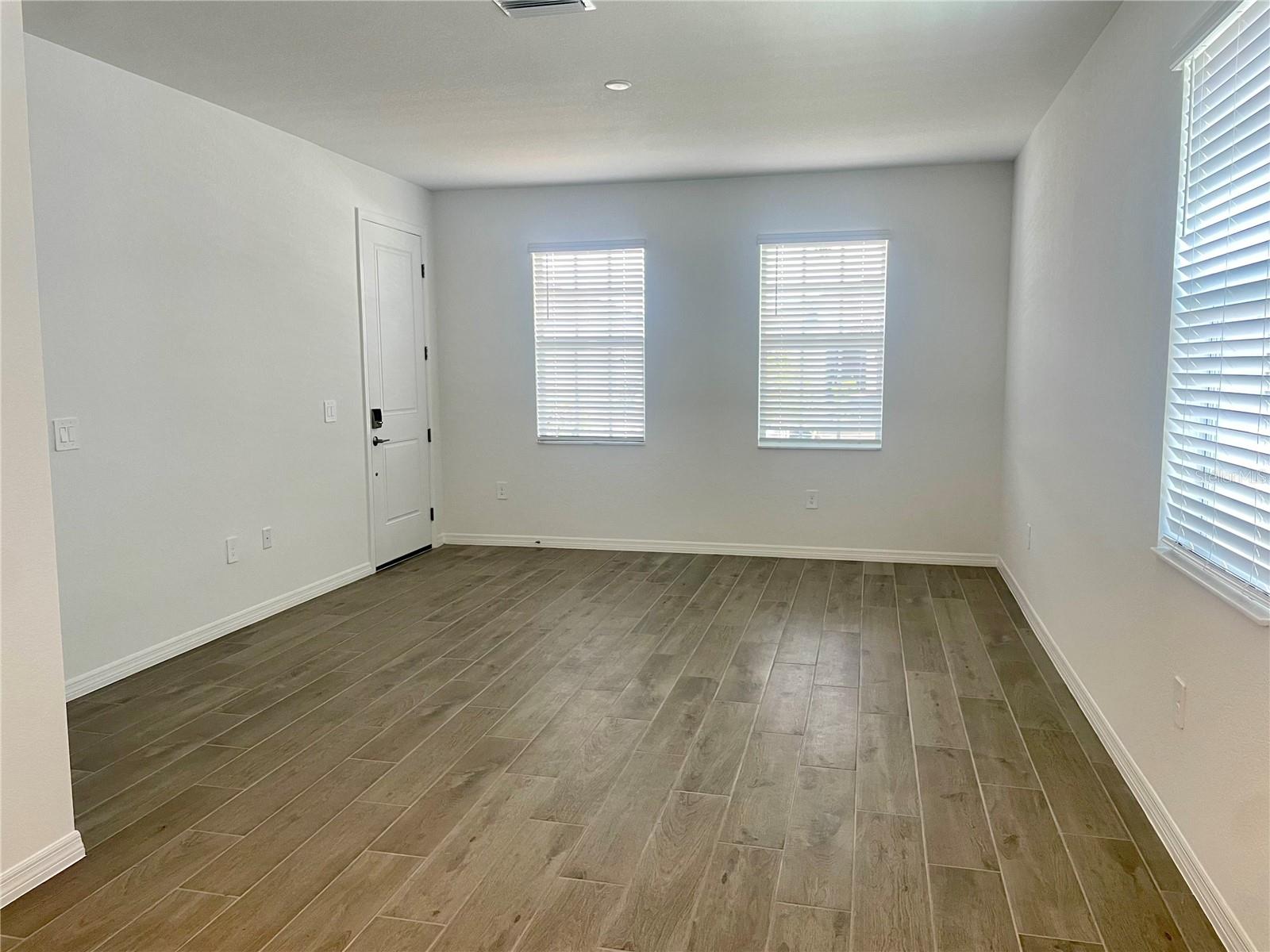 Image 40 of 54 For 15021 Anchorage Road