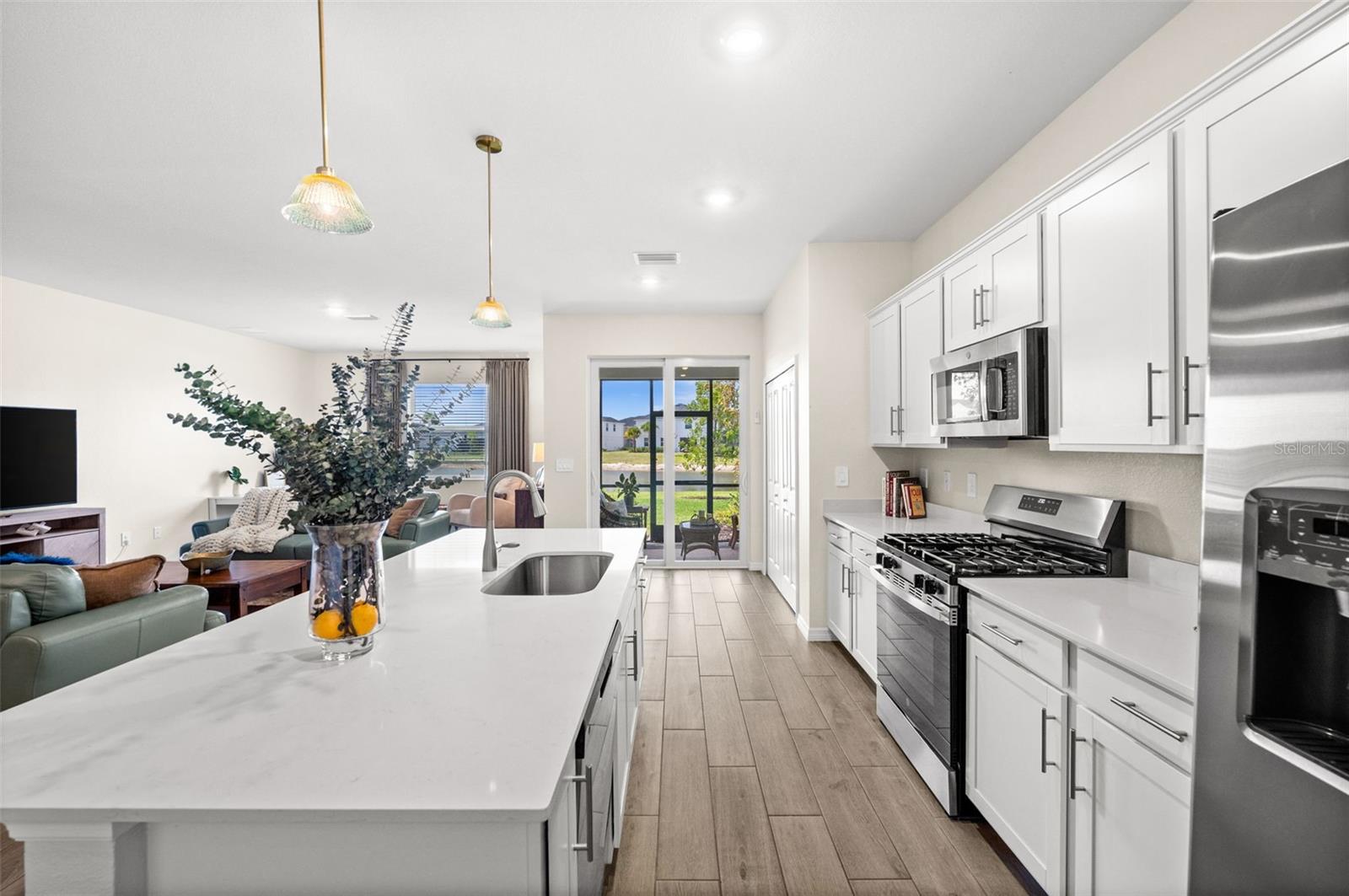 Image 7 of 54 For 15021 Anchorage Road