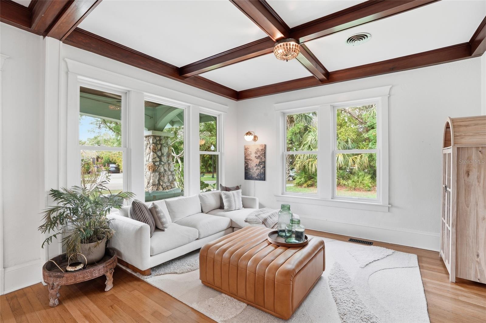 Image 12 of 49 For 1473 Barcelona Avenue