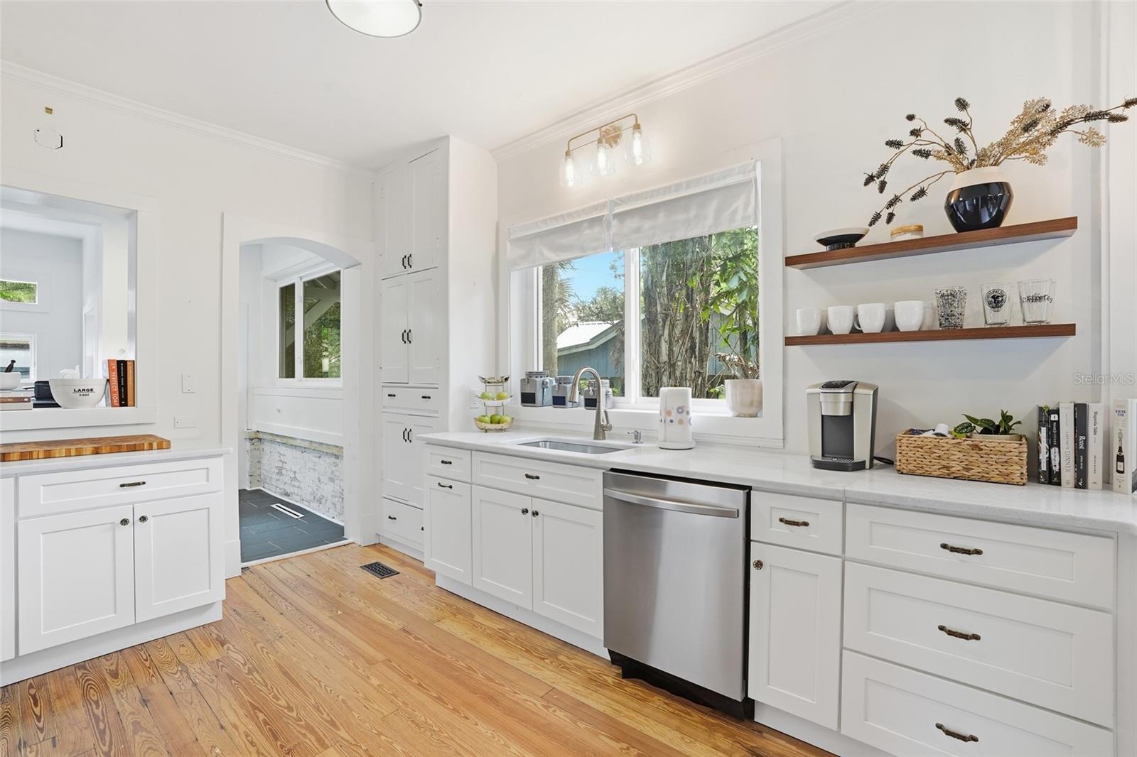 Image 17 of 49 For 1473 Barcelona Avenue