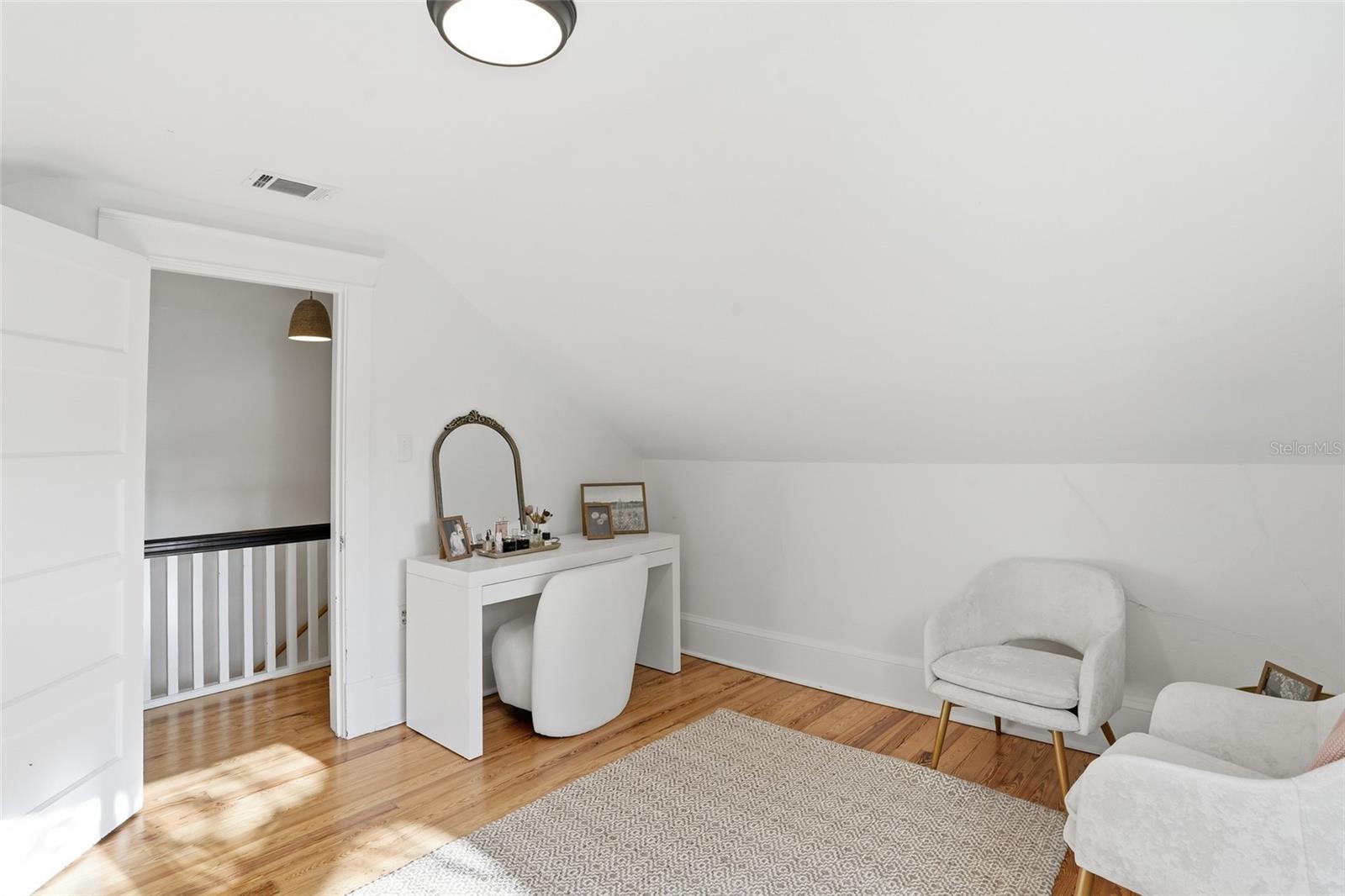 Image 36 of 49 For 1473 Barcelona Avenue