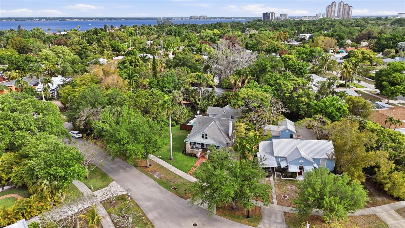 Image 46 of 49 For 1473 Barcelona Avenue