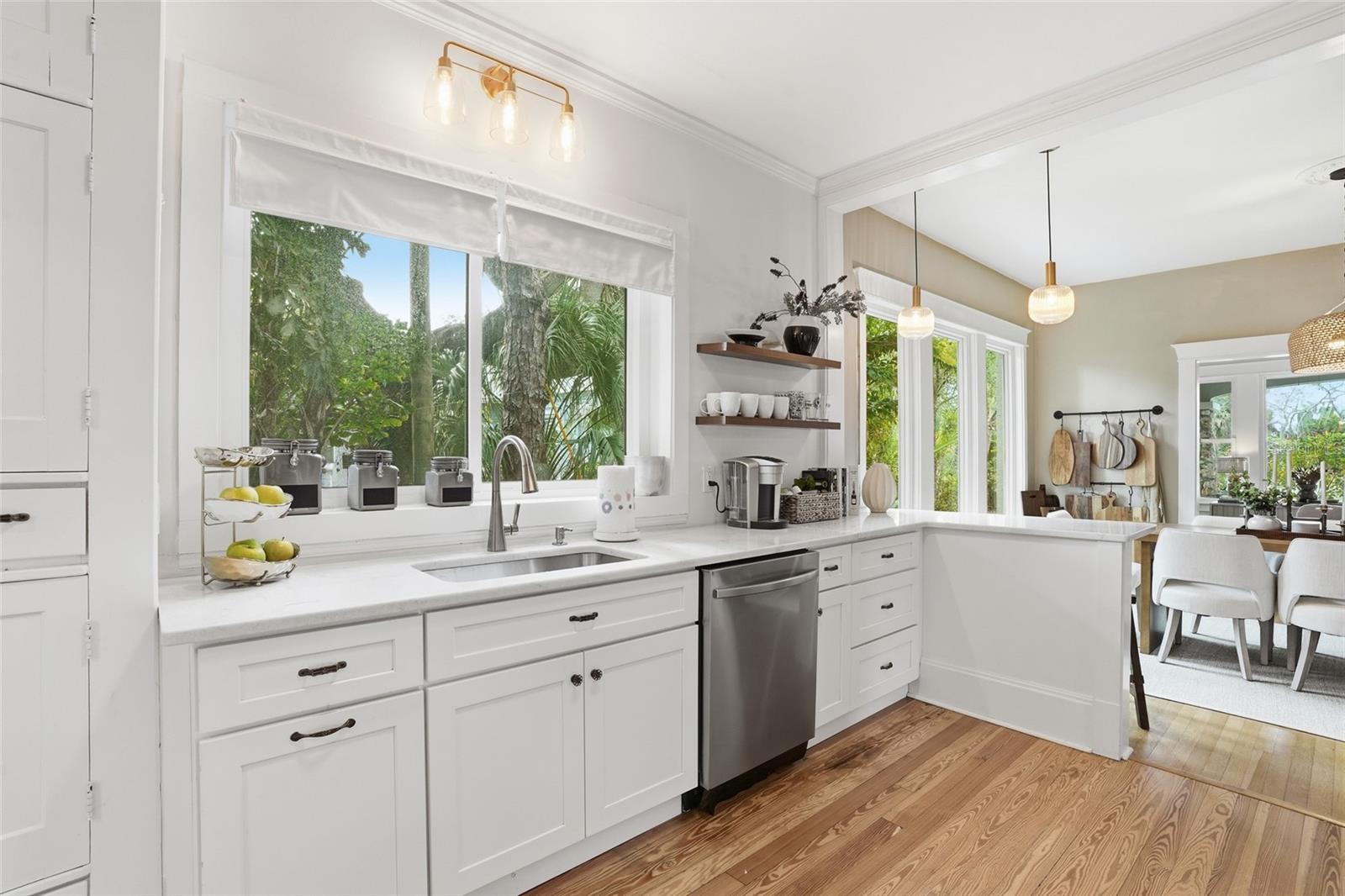 Image 5 of 49 For 1473 Barcelona Avenue