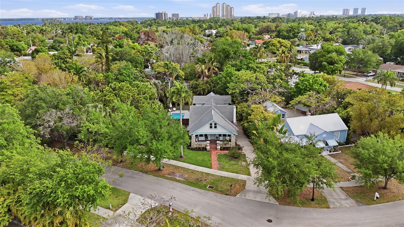 Image 6 of 49 For 1473 Barcelona Avenue