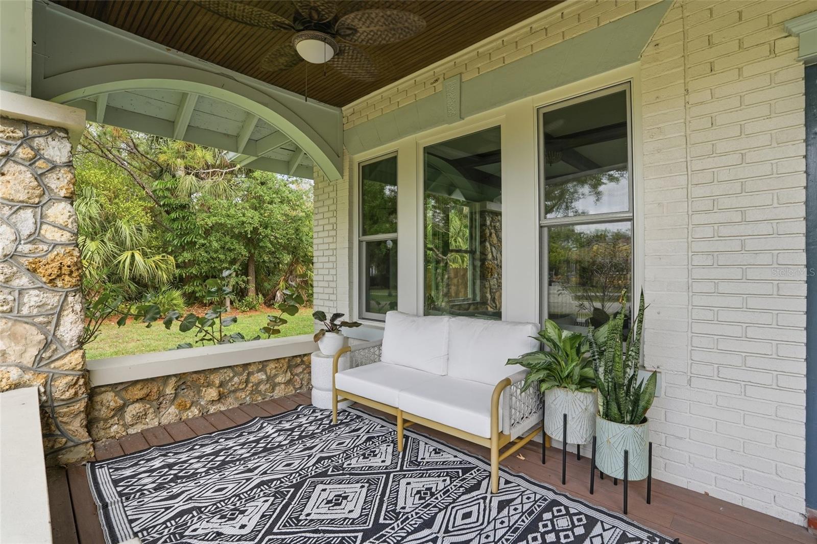 Image 9 of 49 For 1473 Barcelona Avenue