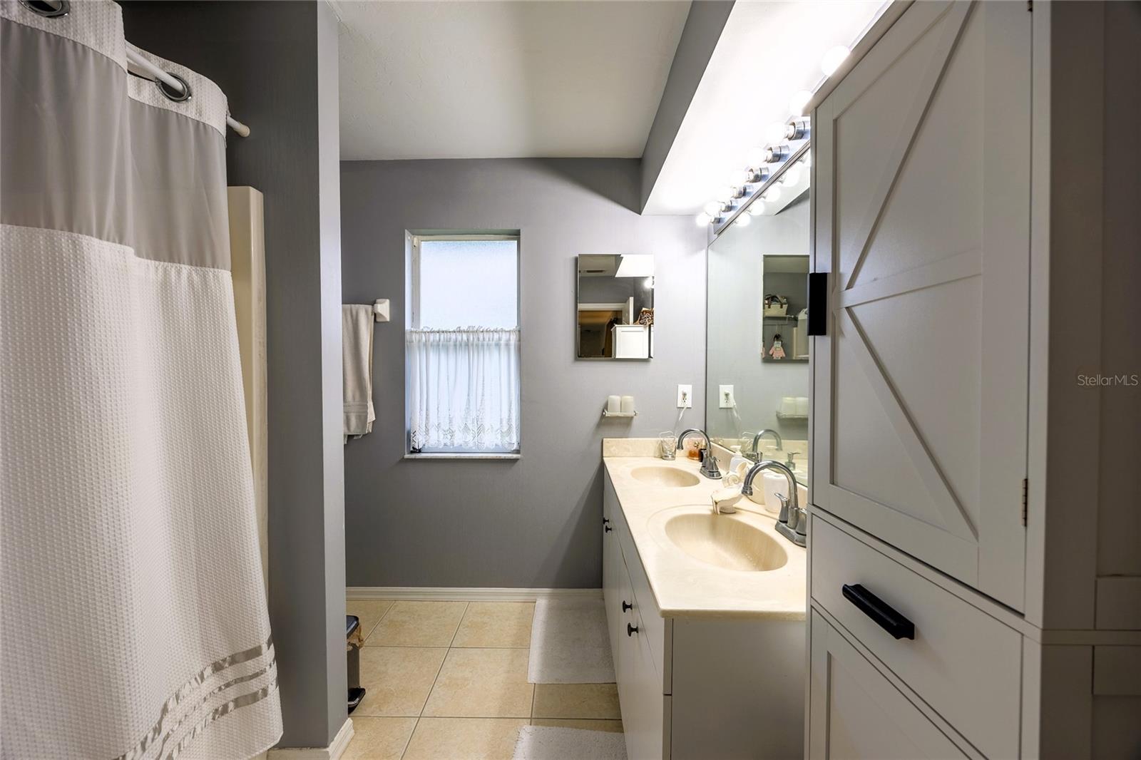 Image 16 of 70 For 4201 6th Street W