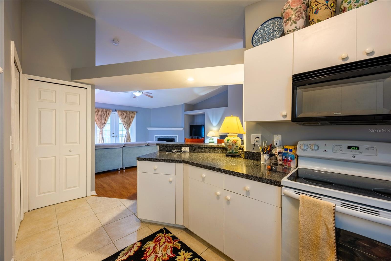 Image 21 of 70 For 4201 6th Street W