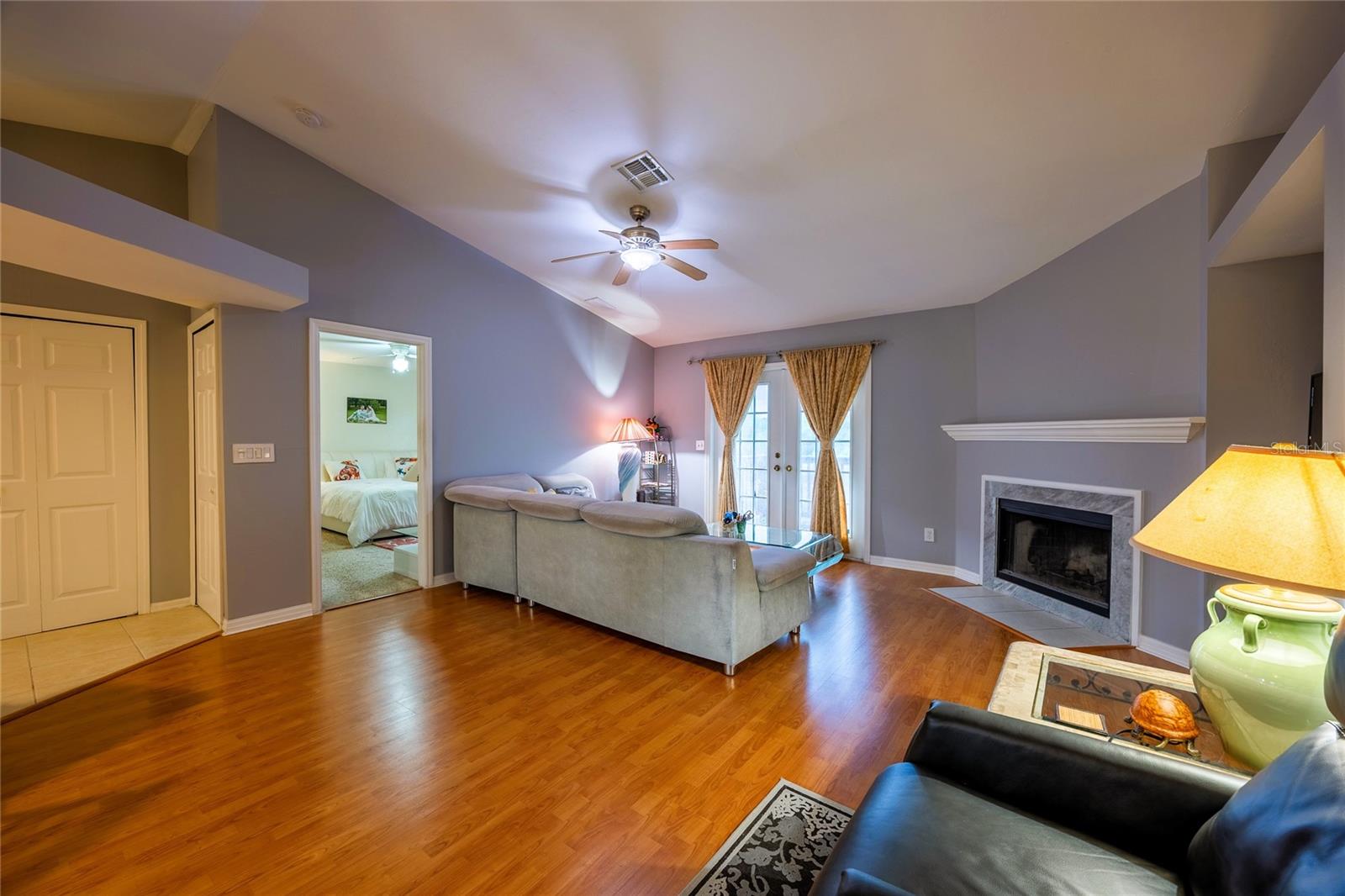 Image 23 of 70 For 4201 6th Street W