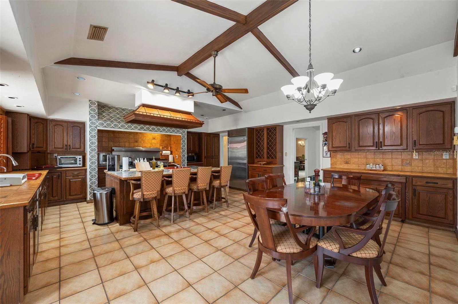 Image 15 of 76 For 1105 Yorkshire Street