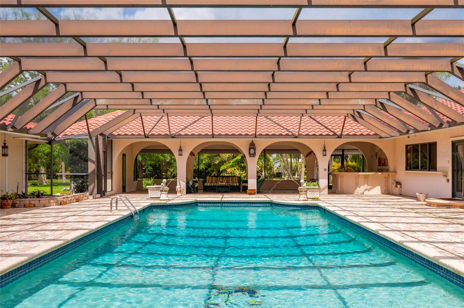 Image 41 of 76 For 1105 Yorkshire Street