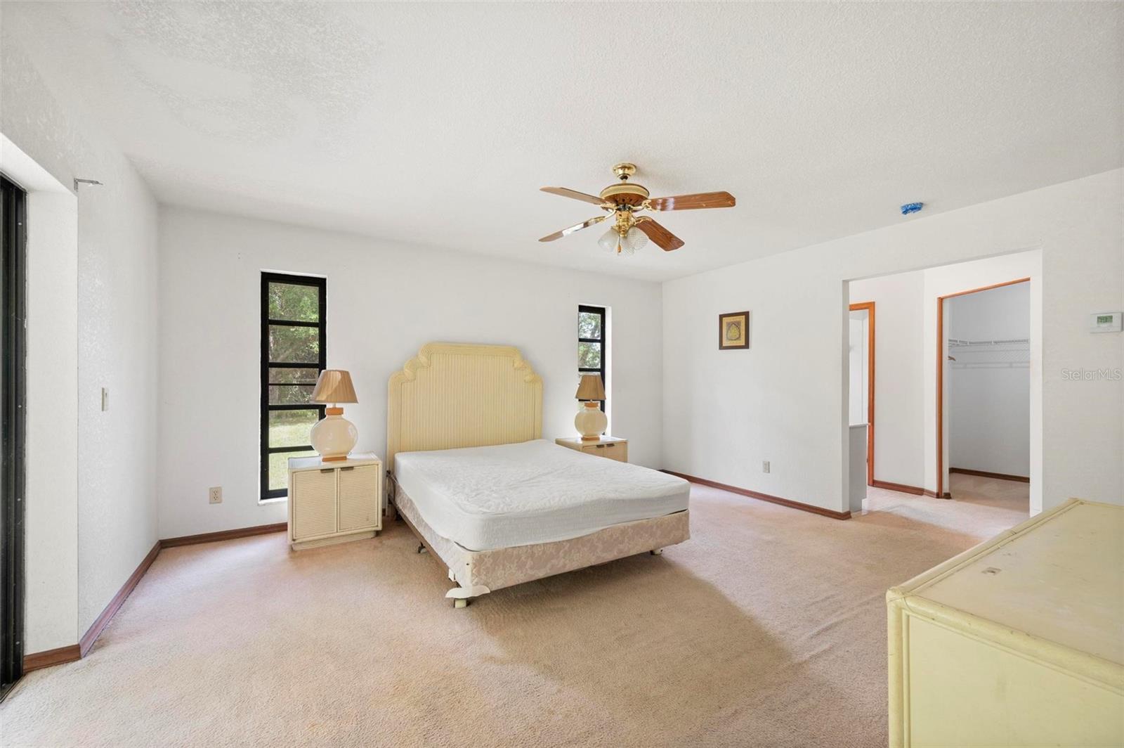 Image 59 of 76 For 1105 Yorkshire Street