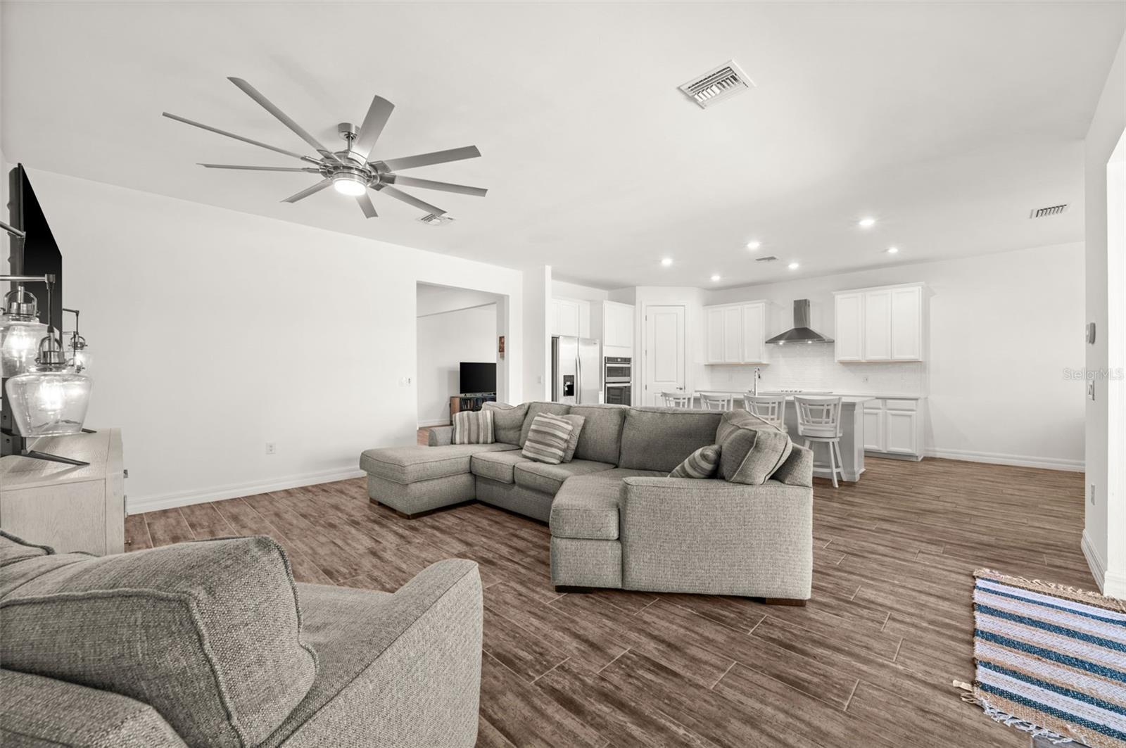 Image 13 of 57 For 16081 Pennyroyal Lane