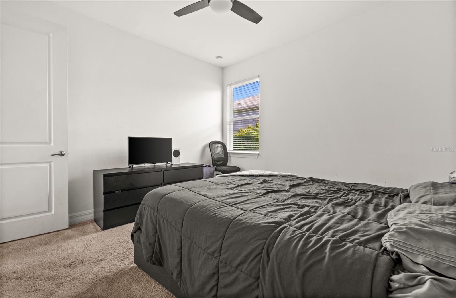 Image 26 of 57 For 16081 Pennyroyal Lane