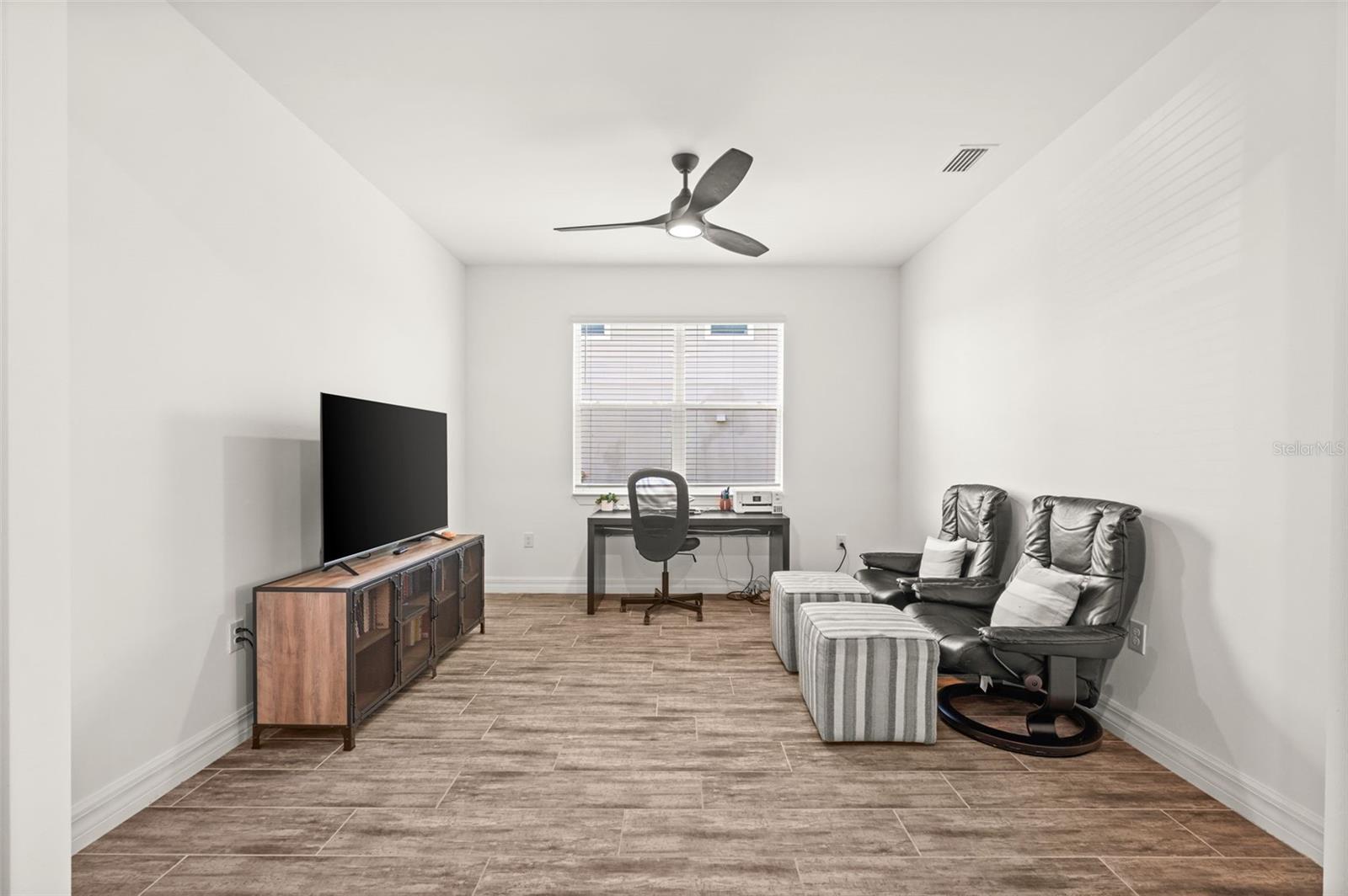 Image 27 of 57 For 16081 Pennyroyal Lane