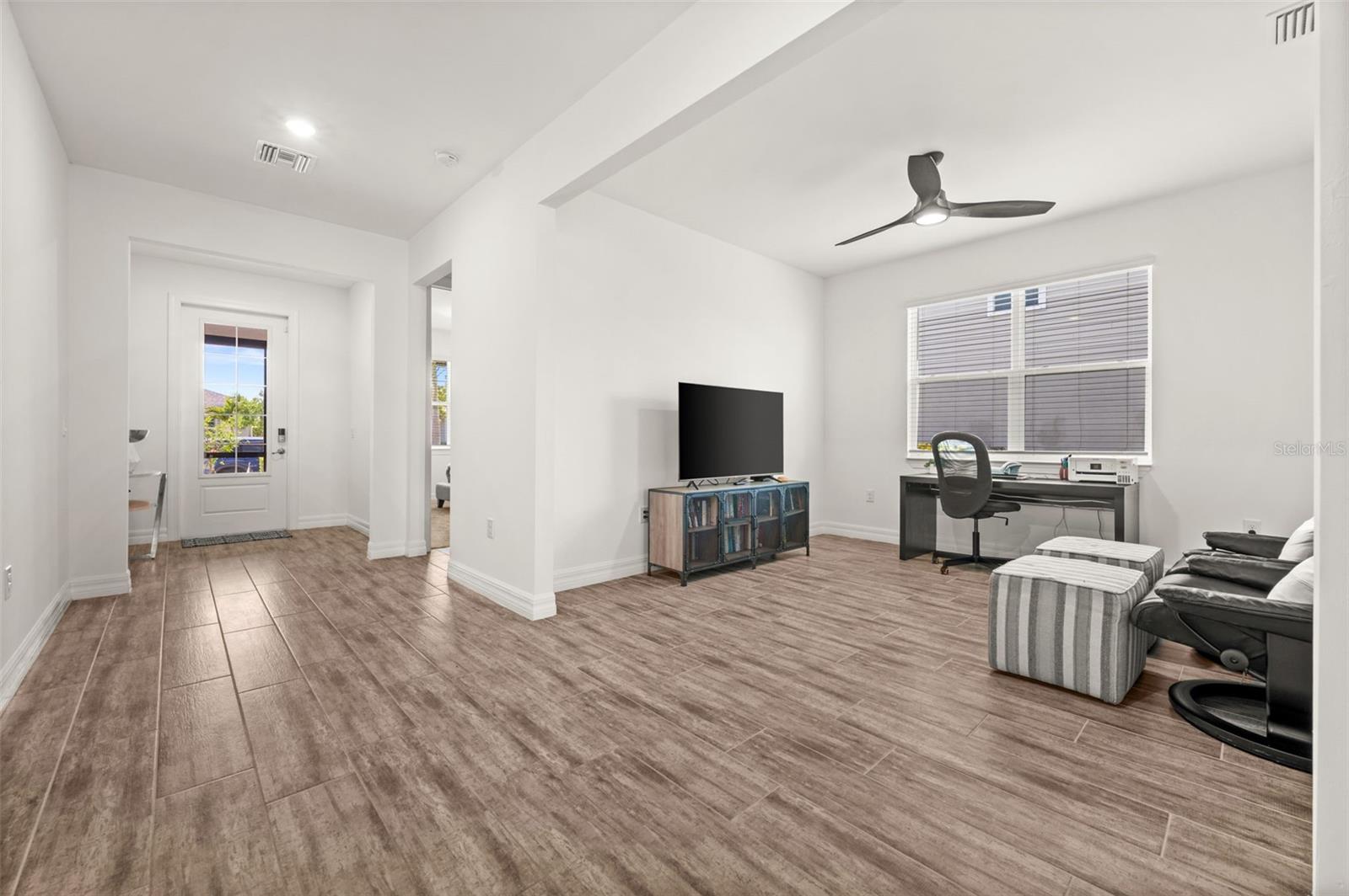 Image 28 of 57 For 16081 Pennyroyal Lane