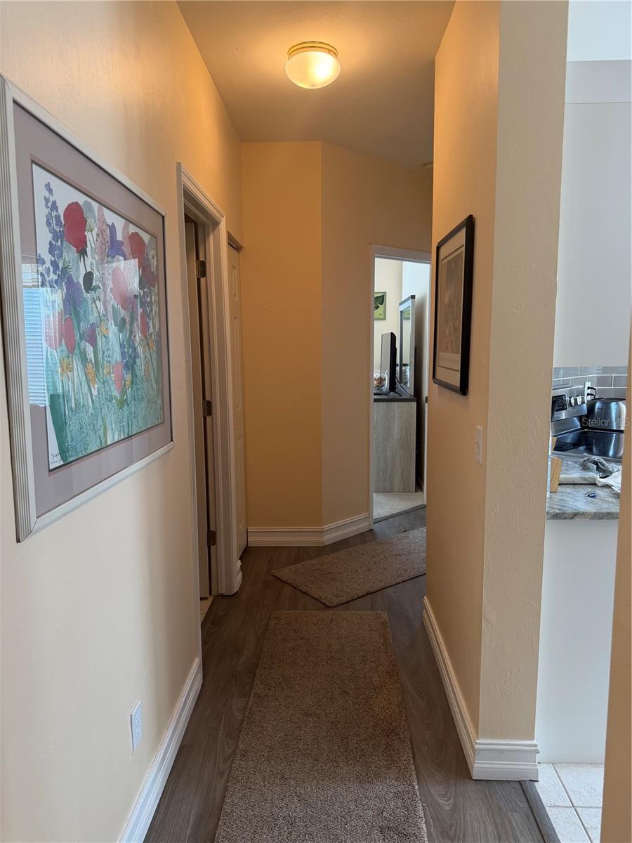 Image 12 of 48 For 14980 Vista View Way 201