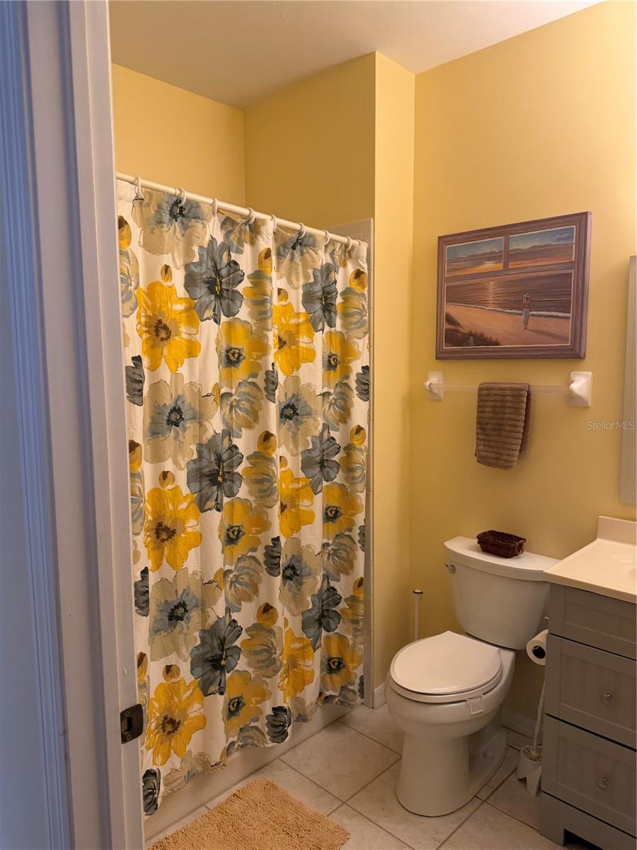 Image 14 of 48 For 14980 Vista View Way 201