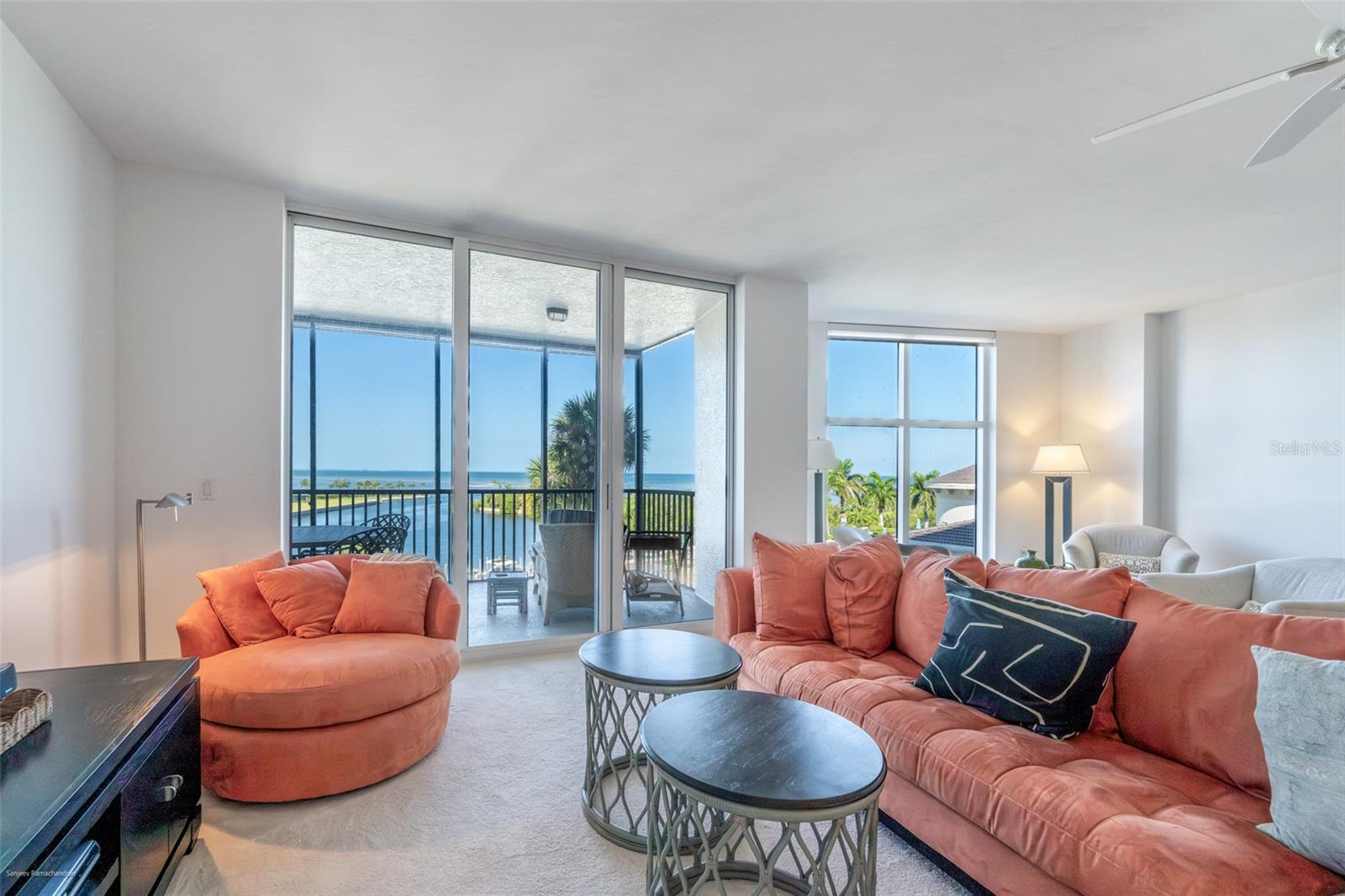 Image 38 of 58 For 3313 Sunset Key Circle 306