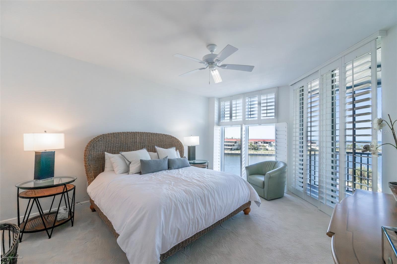 Image 43 of 58 For 3313 Sunset Key Circle 306